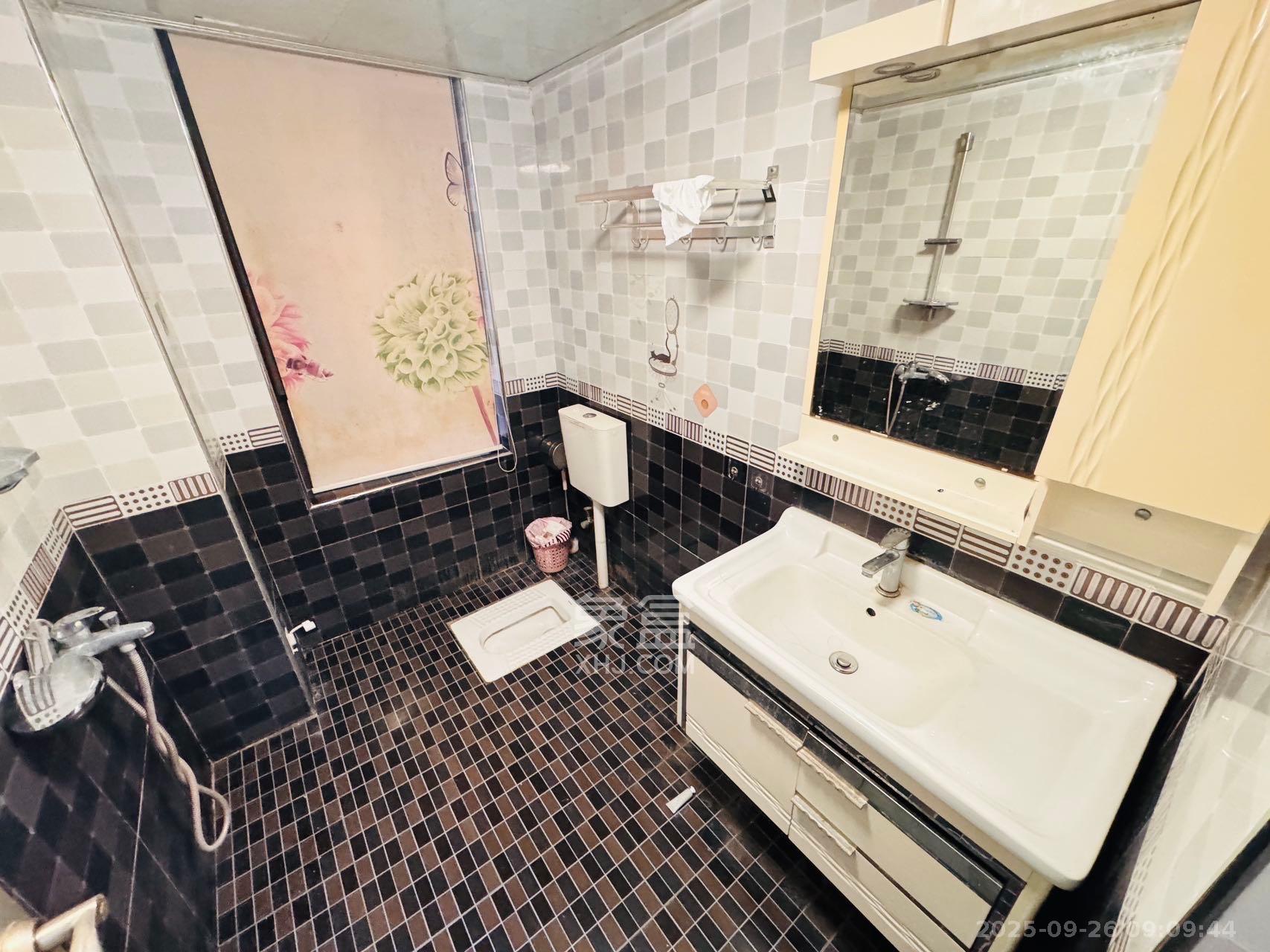 保利麓谷林语F区  3室2厅1卫    2200.0元/月 保利麓谷林语F区  3室2厅1卫    2200.0元/月室内图