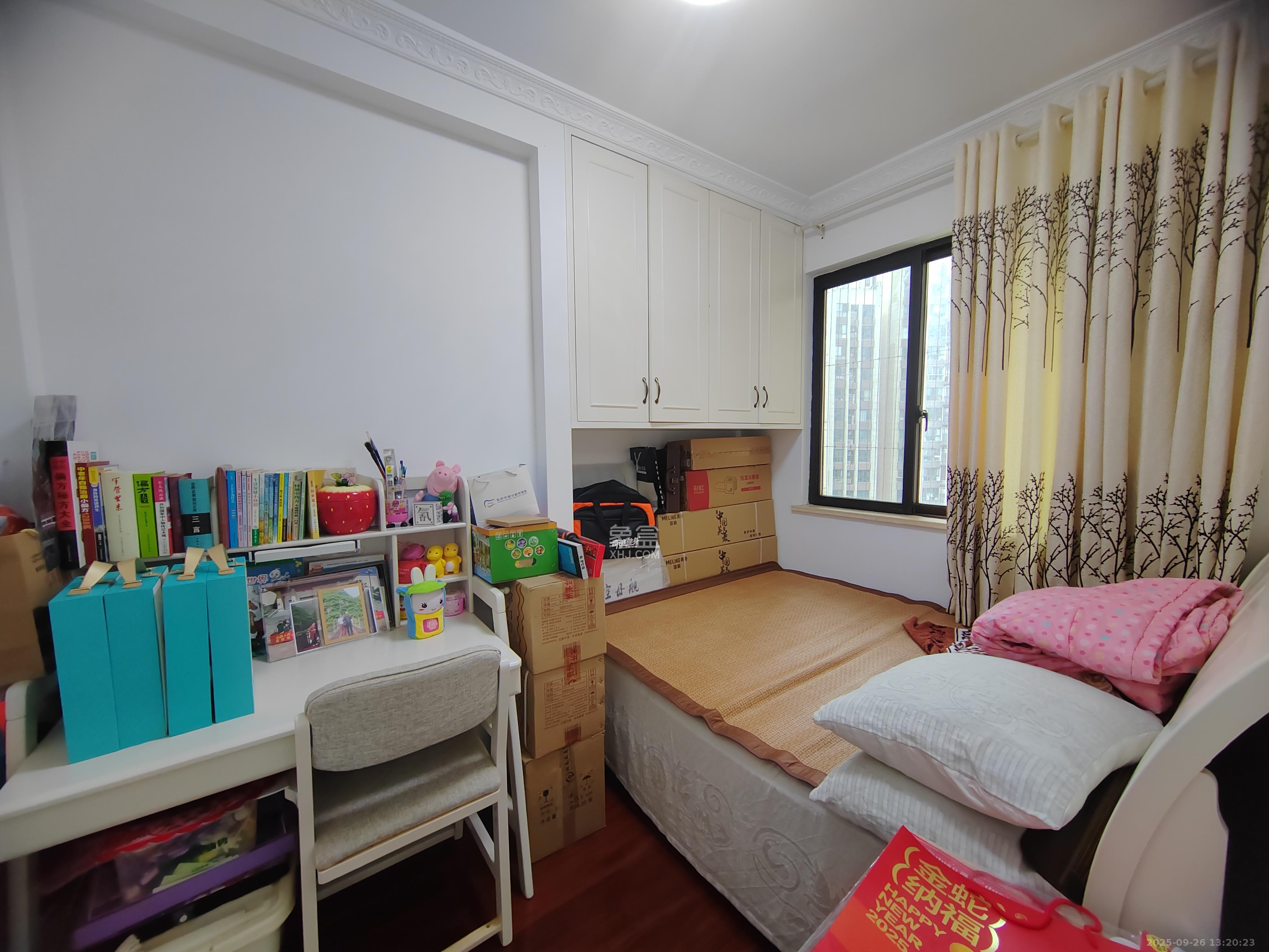 绿地中央广场 3室2厅1卫 3300.0元/月 绿地中央广场 3室2厅1卫 3300.0元/月室内图