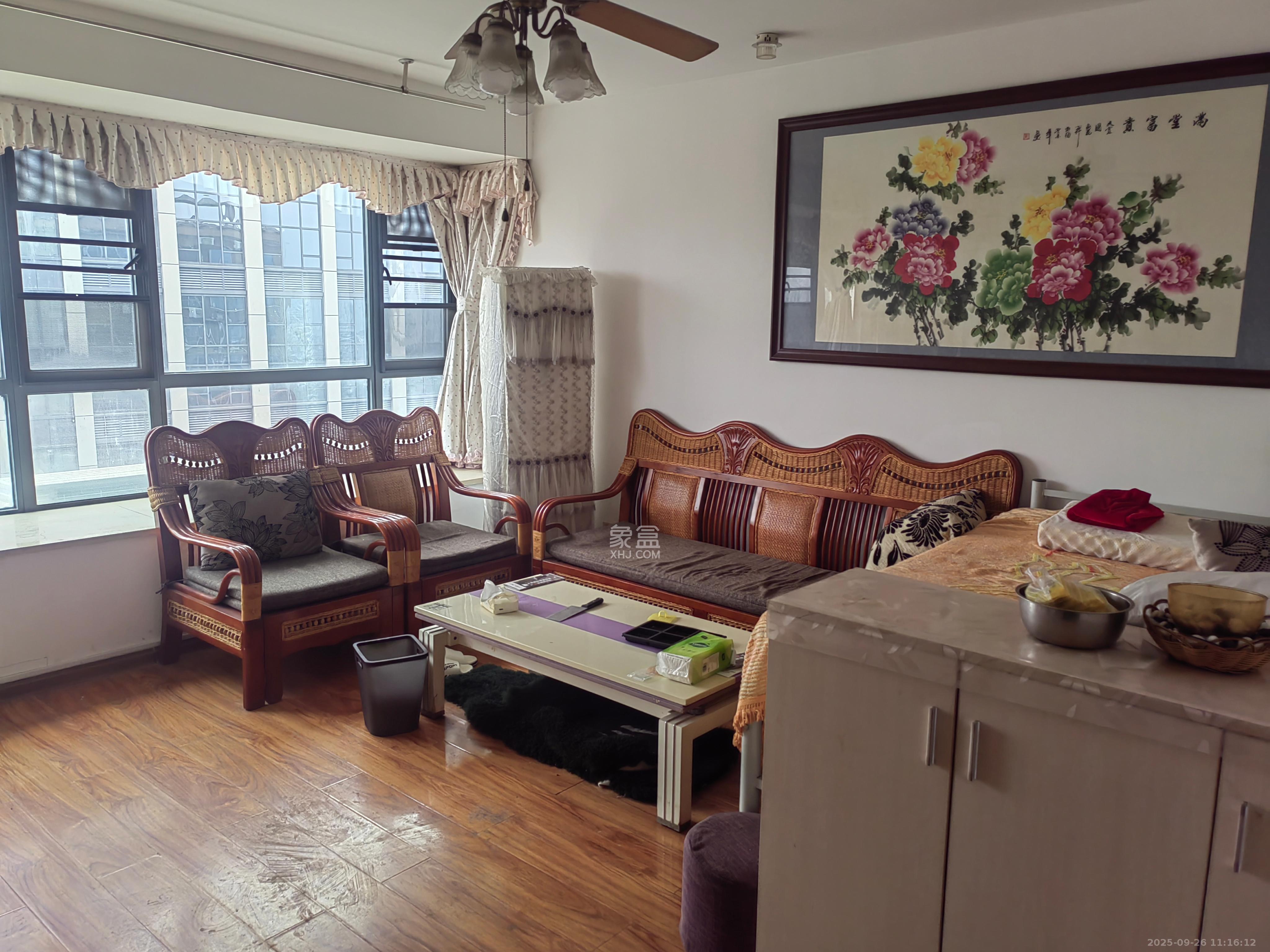 香雨一品  4室1厅1卫    2200.0元/月室内图