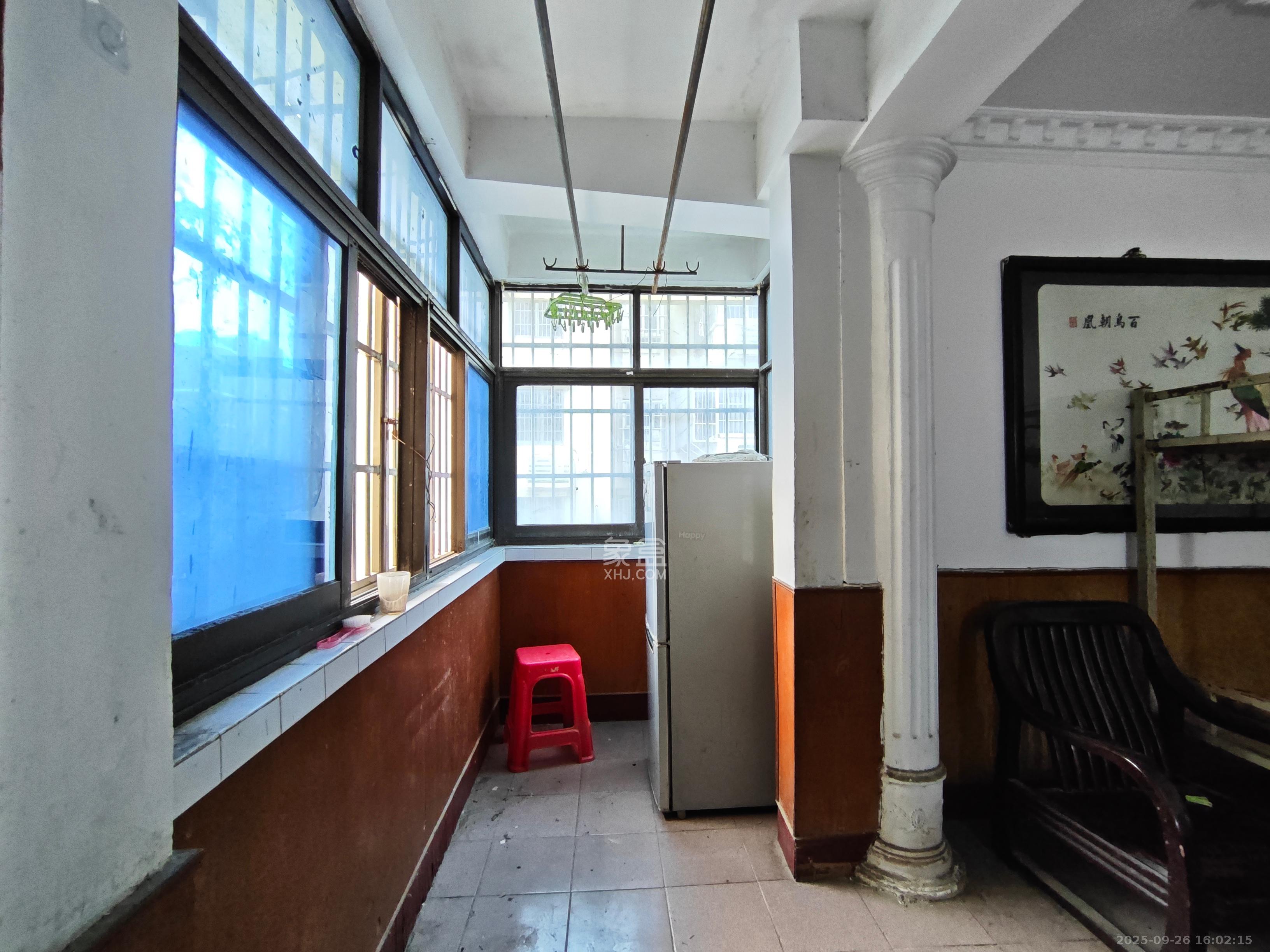 涂家冲社区(涂新小区、农商银行宿舍) 2室1厅1卫 1400.0元/月 涂家冲社区(涂新小区、农商银行宿舍) 2室1厅1卫 1400.0元/月室内图