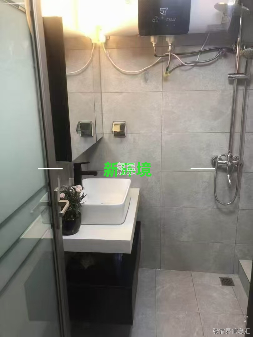 天门中央广场 1室1厅1卫 1500.0元/月 天门中央广场 1室1厅1卫 1500.0元/月室内图