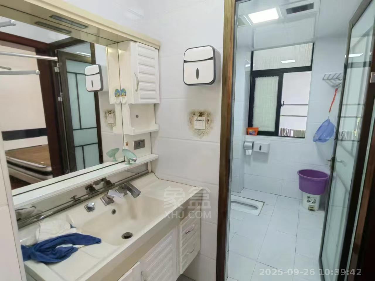 铂金时代 2室2厅1卫 1350.0元/月 铂金时代 2室2厅1卫 1350.0元/月室内图