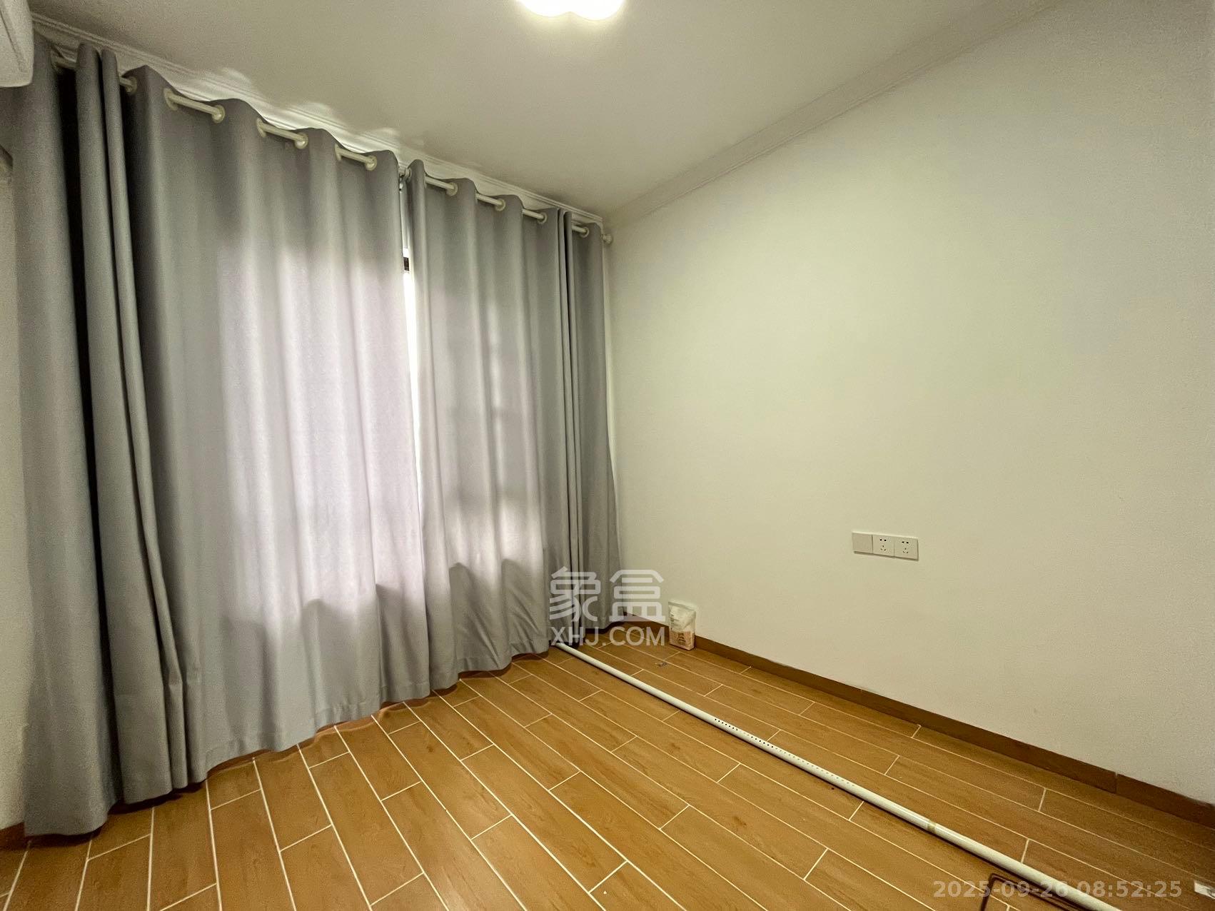 卓越蔚蓝城邦 3室2厅2卫 2600.0元/月 卓越蔚蓝城邦 3室2厅2卫 2600.0元/月室内图