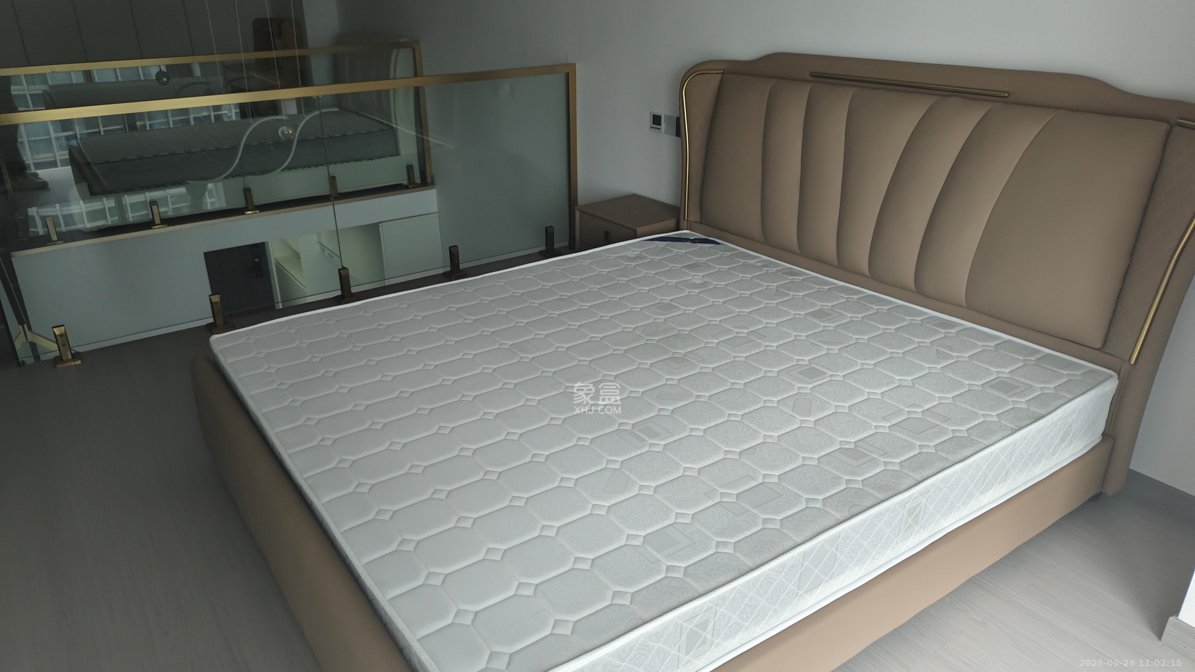 正荣梅溪紫阙台  2室1厅1卫    2200.0元/月室内图