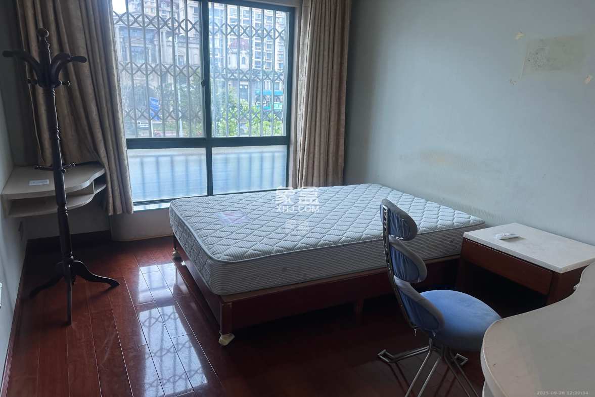 星城世家  3室2厅2卫    3000.0元/月 星城世家  3室2厅2卫    3000.0元/月室内图