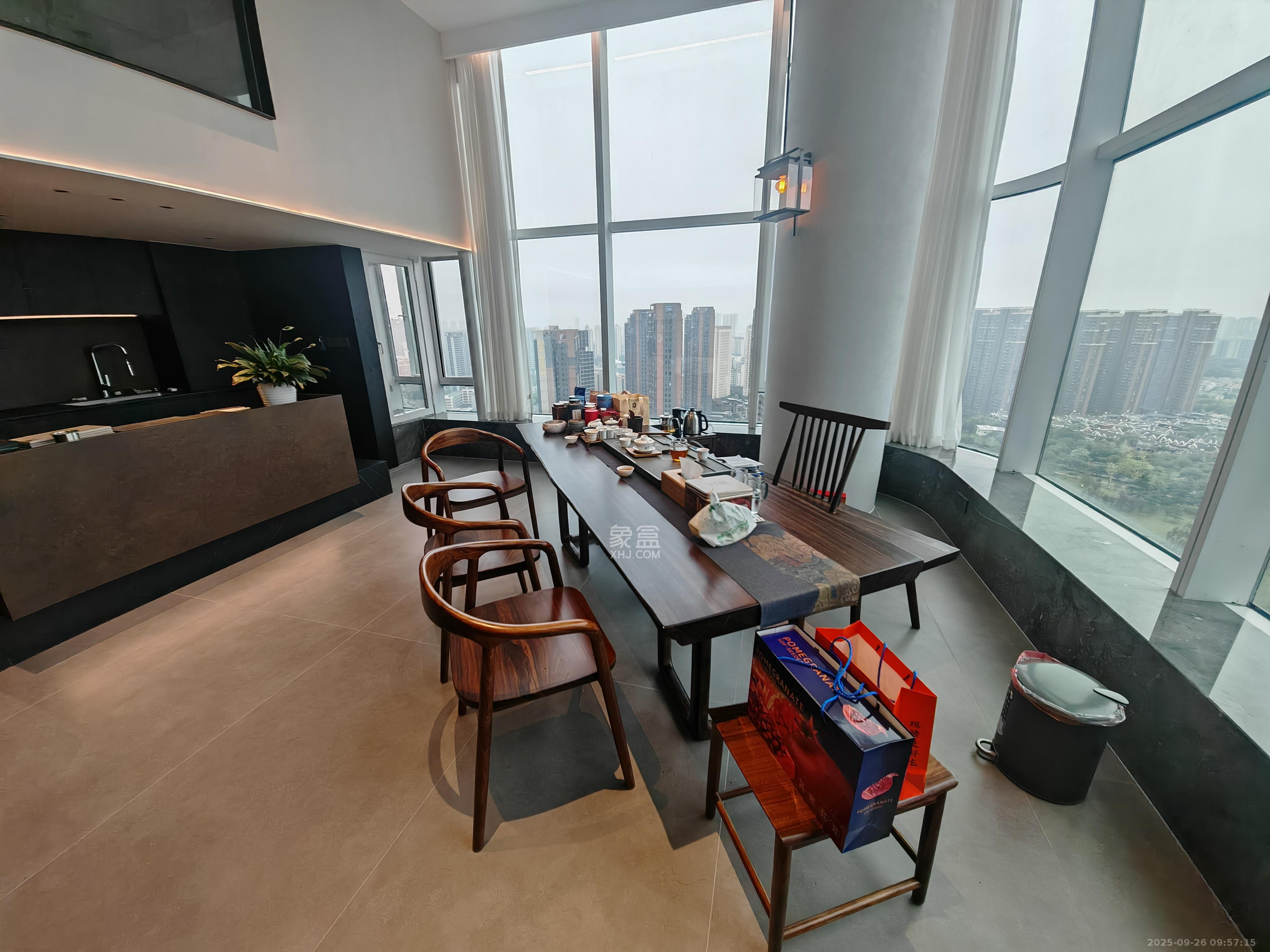 京武浪琴山三期(京武中心) 3室1厅1卫 14000.0元/月 京武浪琴山三期(京武中心) 3室1厅1卫 14000.0元/月室内图