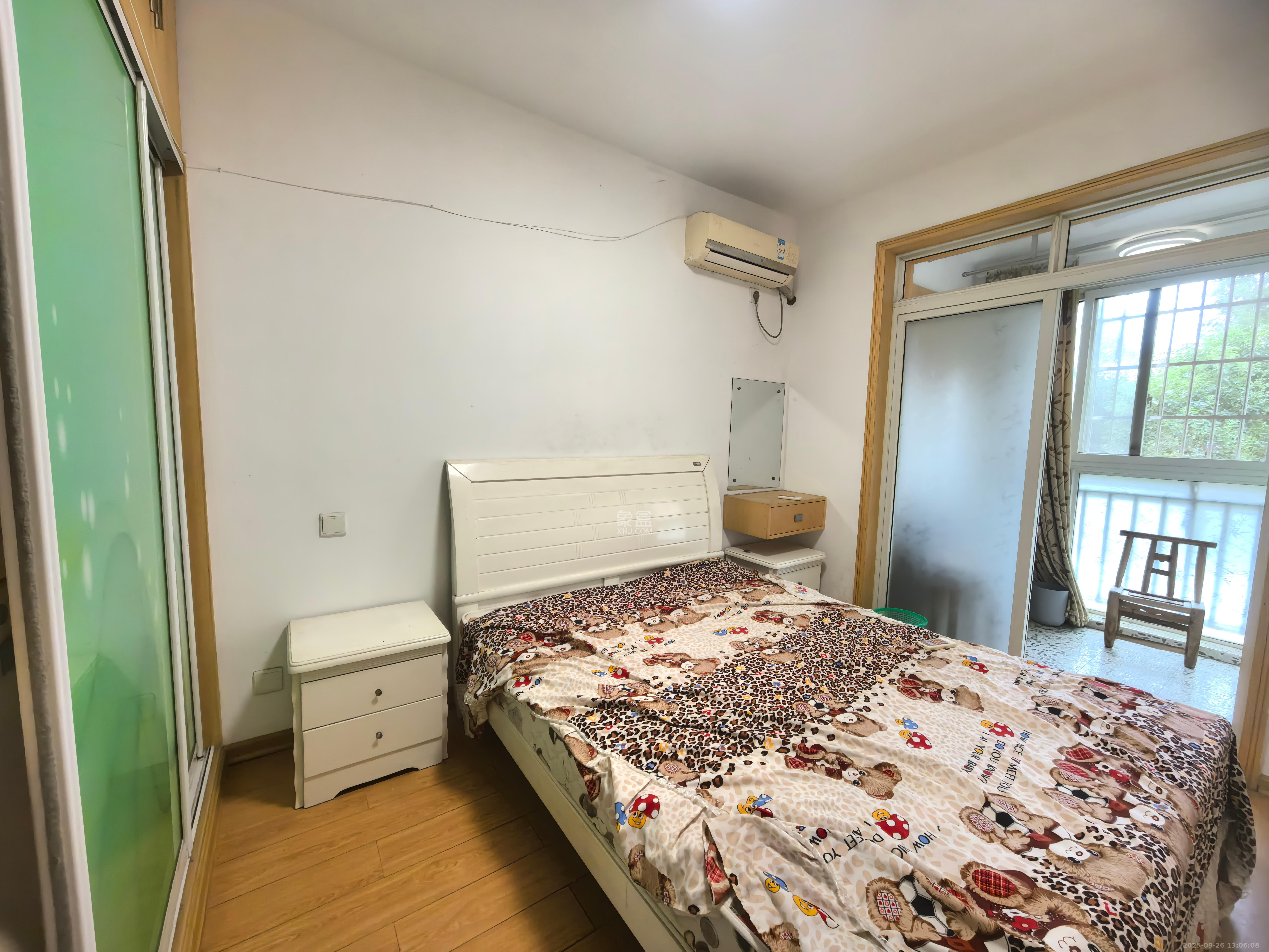 新诚小区 2室2厅1卫 1800.0元/月 新诚小区 2室2厅1卫 1800.0元/月室内图