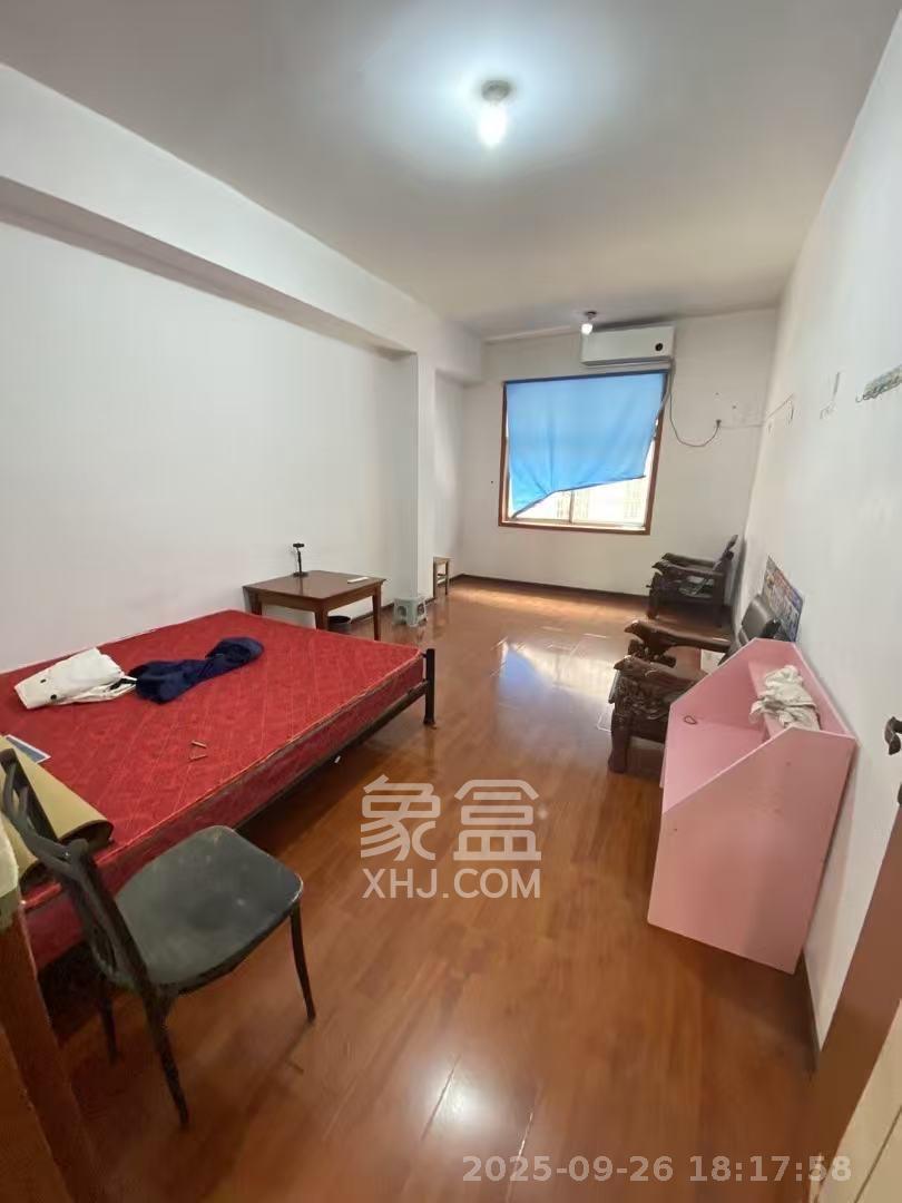 星沙六区 3室2厅2卫 1400.0元/月 星沙六区 3室2厅2卫 1400.0元/月室内图