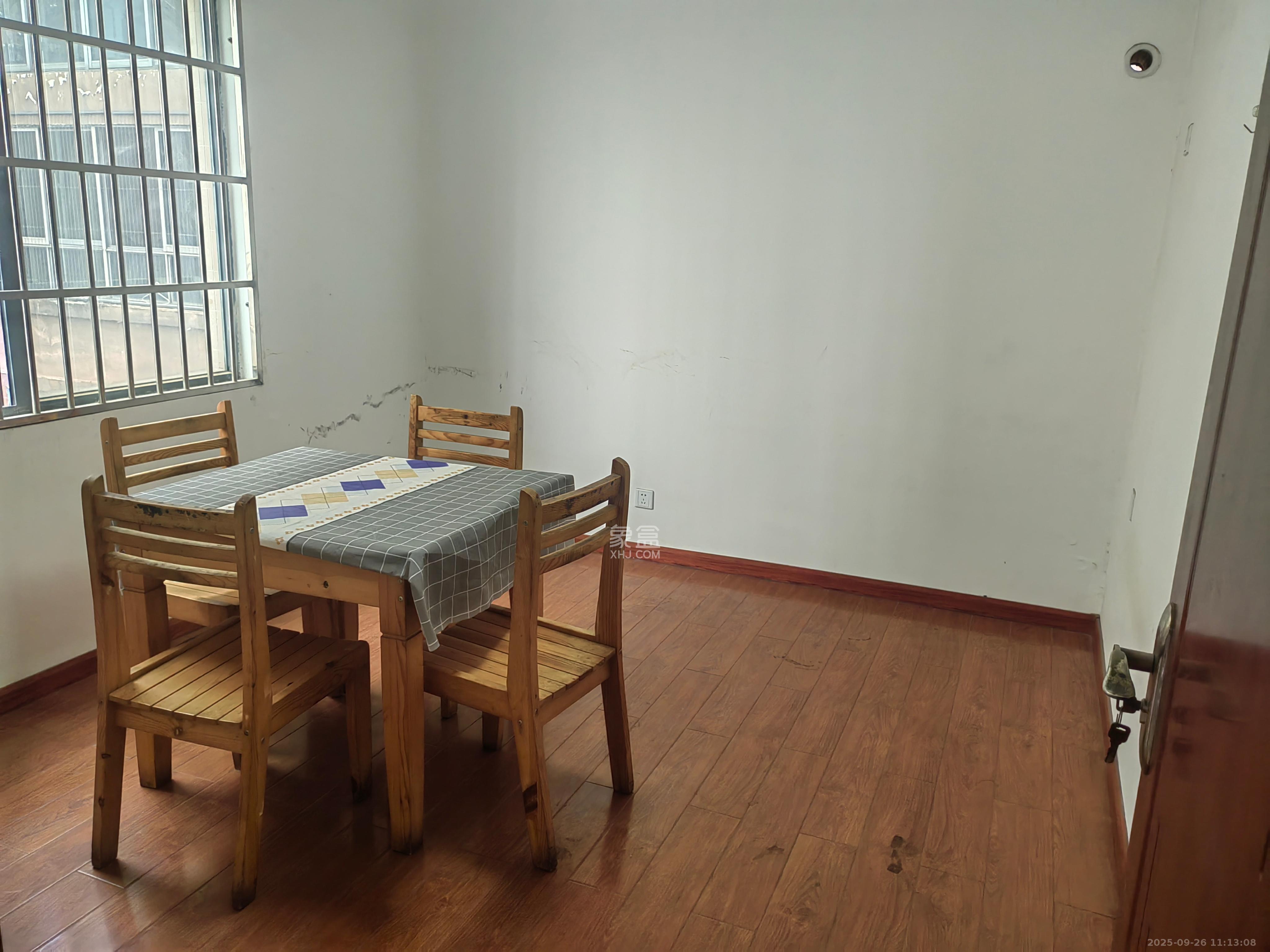 香雨一品 1室2厅2卫 1800.0元/月 香雨一品 1室2厅2卫 1800.0元/月室内图