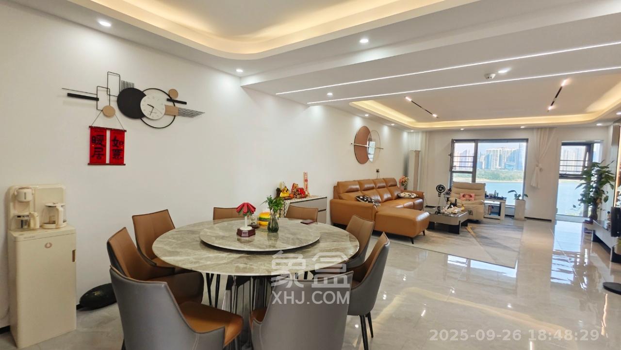 潮宗御苑 4室2厅2卫 14800.0元/月 潮宗御苑 4室2厅2卫 14800.0元/月室内图