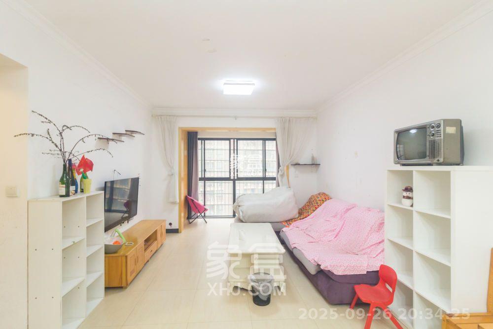 爵士湘  1室2厅1卫    1600.0元/月室内图