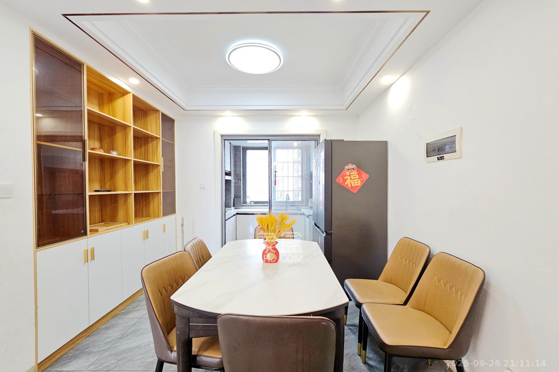 新华都万家城 3室2厅2卫 99.5万 新华都万家城 3室2厅2卫 99.5万客厅