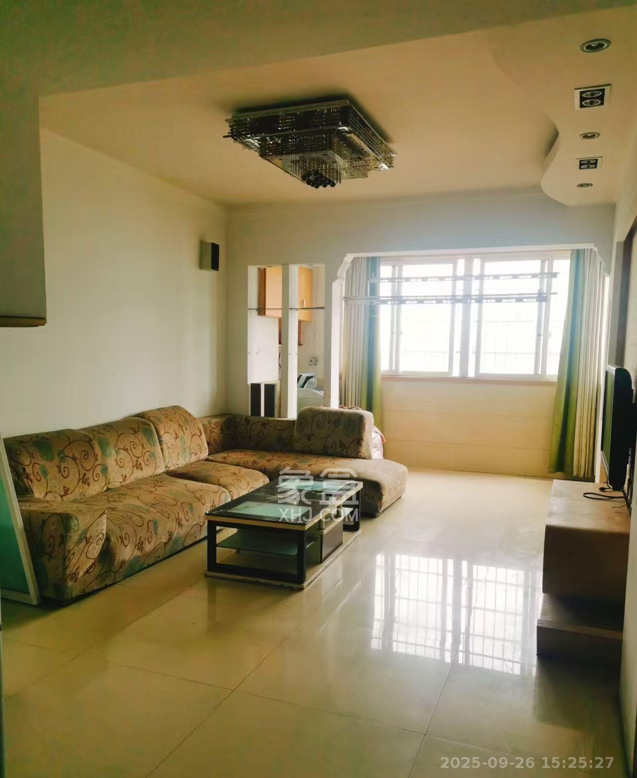 楚天中苑  3室2厅2卫    1600.0元/月 楚天中苑  3室2厅2卫    1600.0元/月室内图