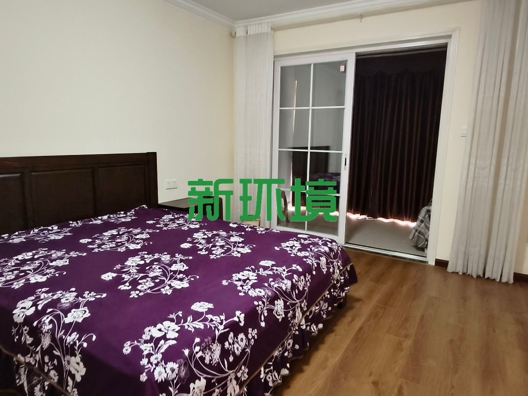 公园世家 3室2厅2卫 2200.0元/月 公园世家 3室2厅2卫 2200.0元/月室内图