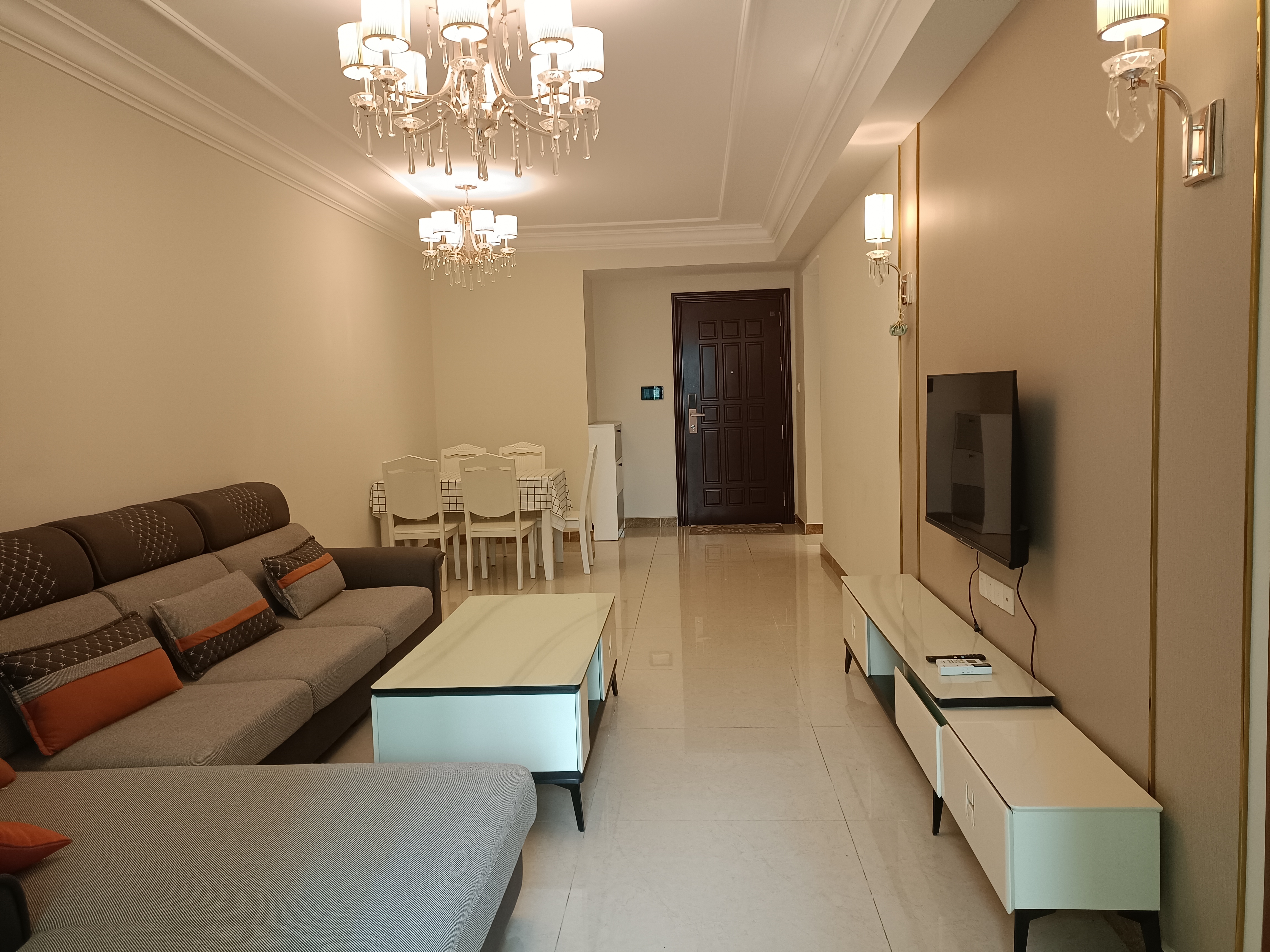 恒大绿洲 12室2厅1卫 1500.00元/月 恒大绿洲 12室2厅1卫 1500.00元/月室内图