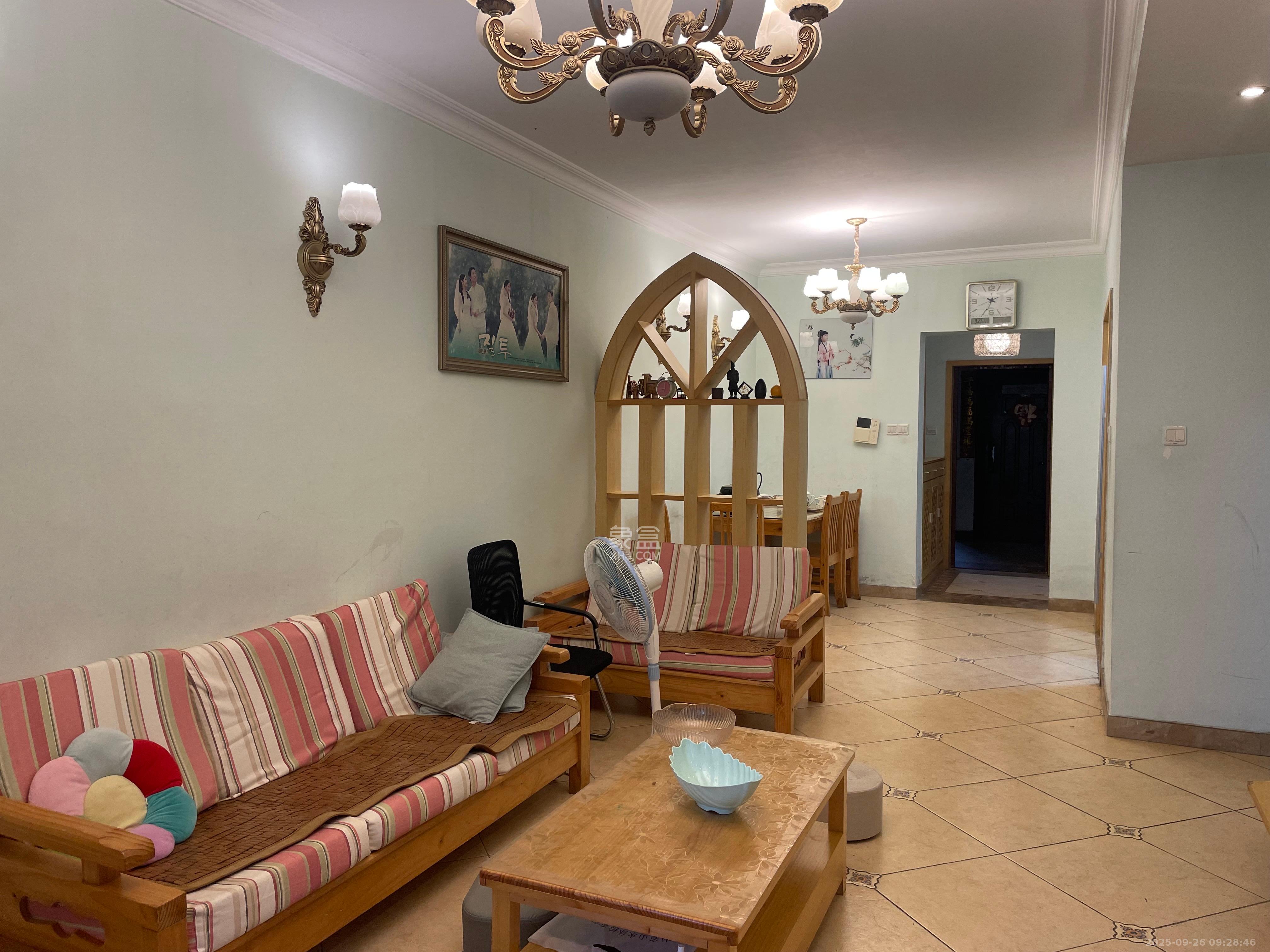 米兰春天 3室2厅1卫 1800.0元/月 米兰春天 3室2厅1卫 1800.0元/月室内图