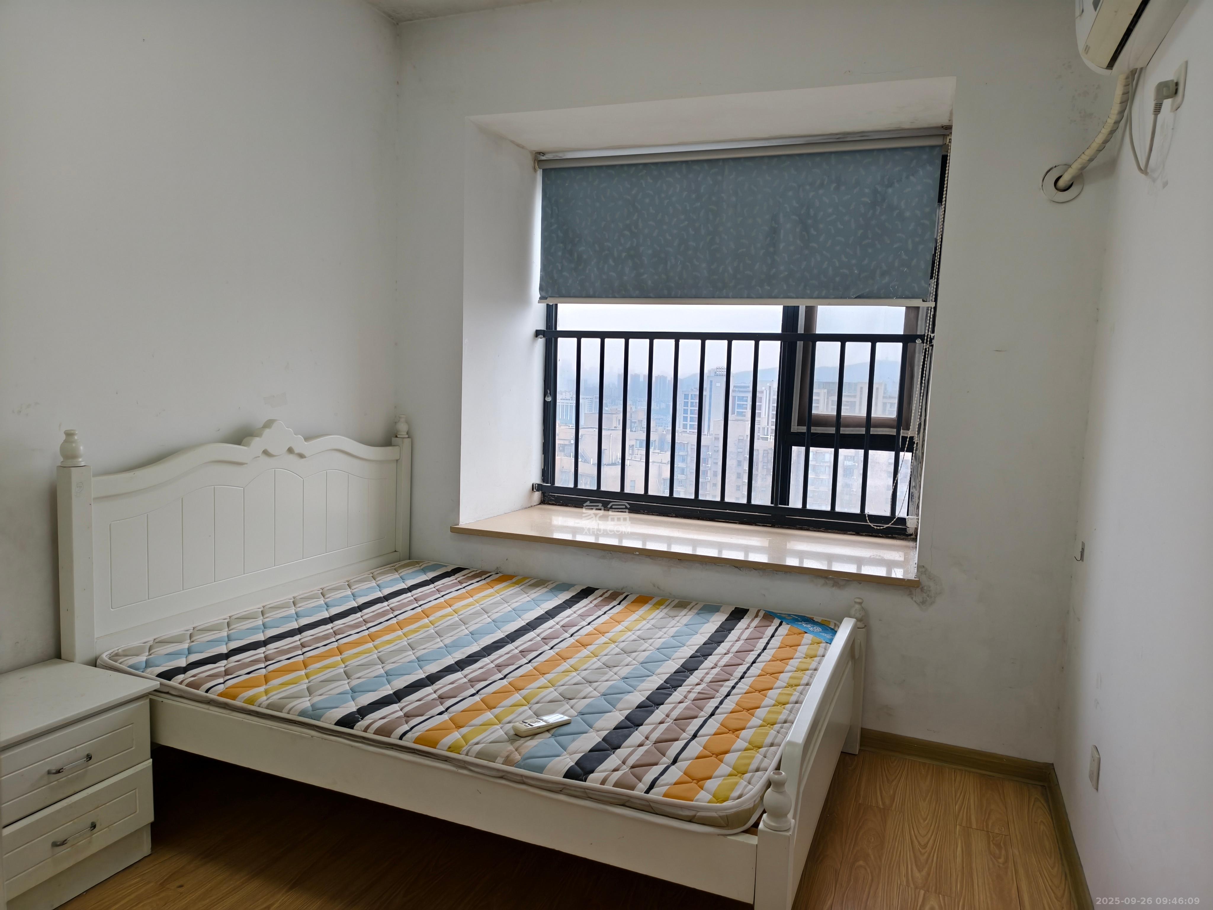 北京御园一二期(国泰嘉园) 1室2厅1卫 1700.0元/月 北京御园一二期(国泰嘉园) 1室2厅1卫 1700.0元/月室内图