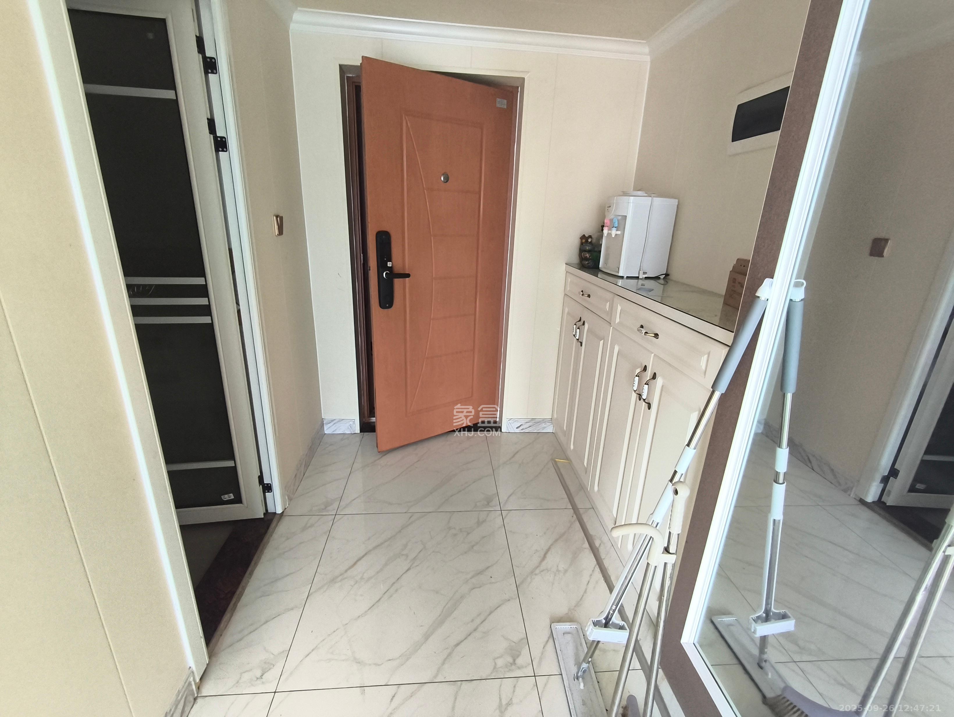 洋湖时代 1室1厅1卫 1600.0元/月 洋湖时代 1室1厅1卫 1600.0元/月室内图