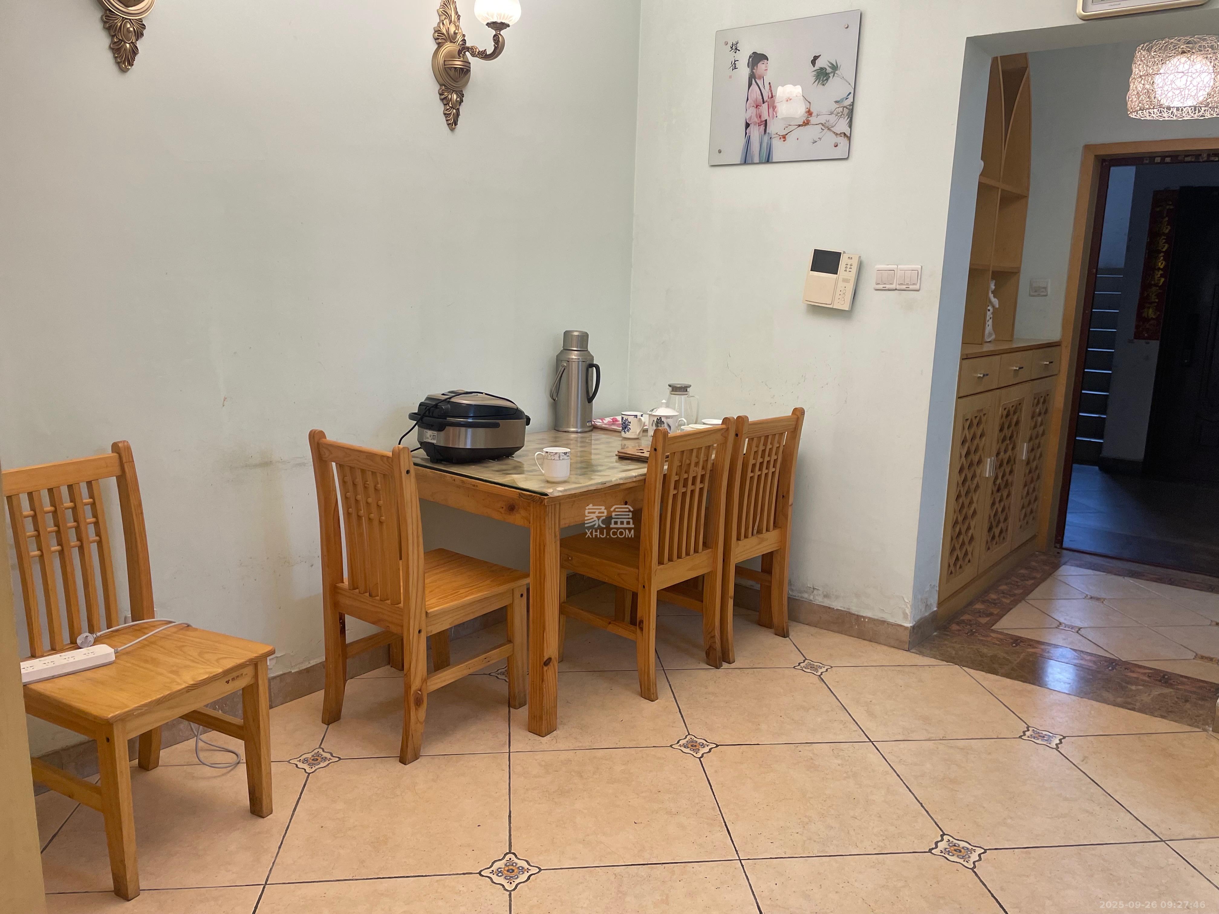 米兰春天 3室2厅1卫 1800.0元/月 米兰春天 3室2厅1卫 1800.0元/月室内图