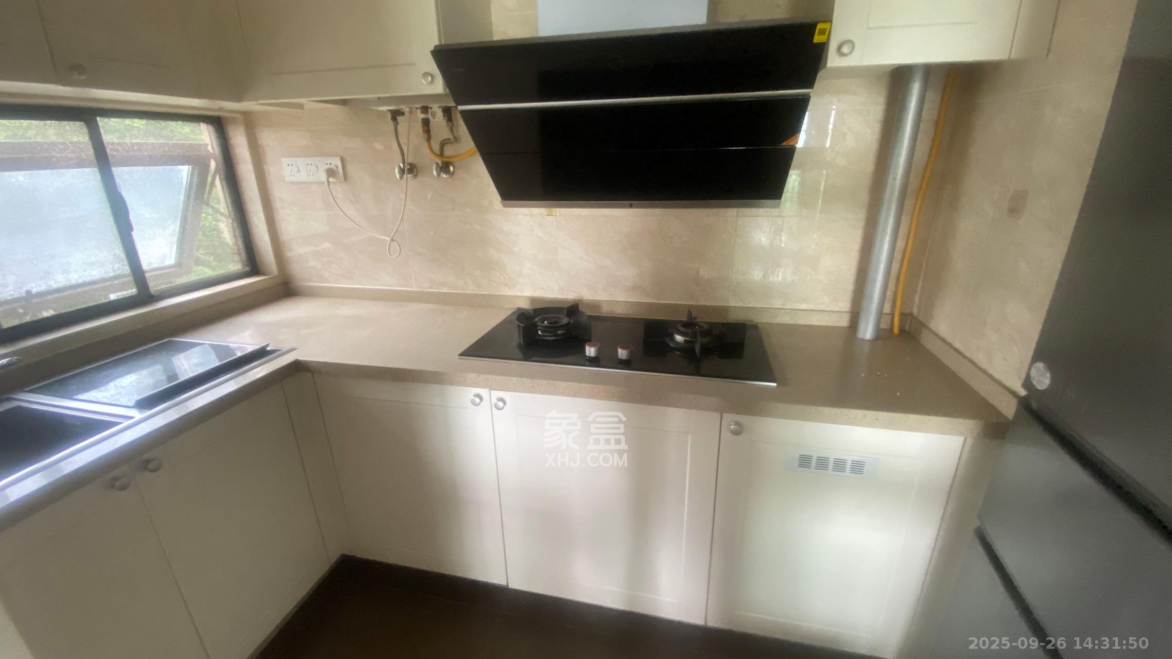 万科魅力之城  2室1厅1卫    2000.0元/月室内图