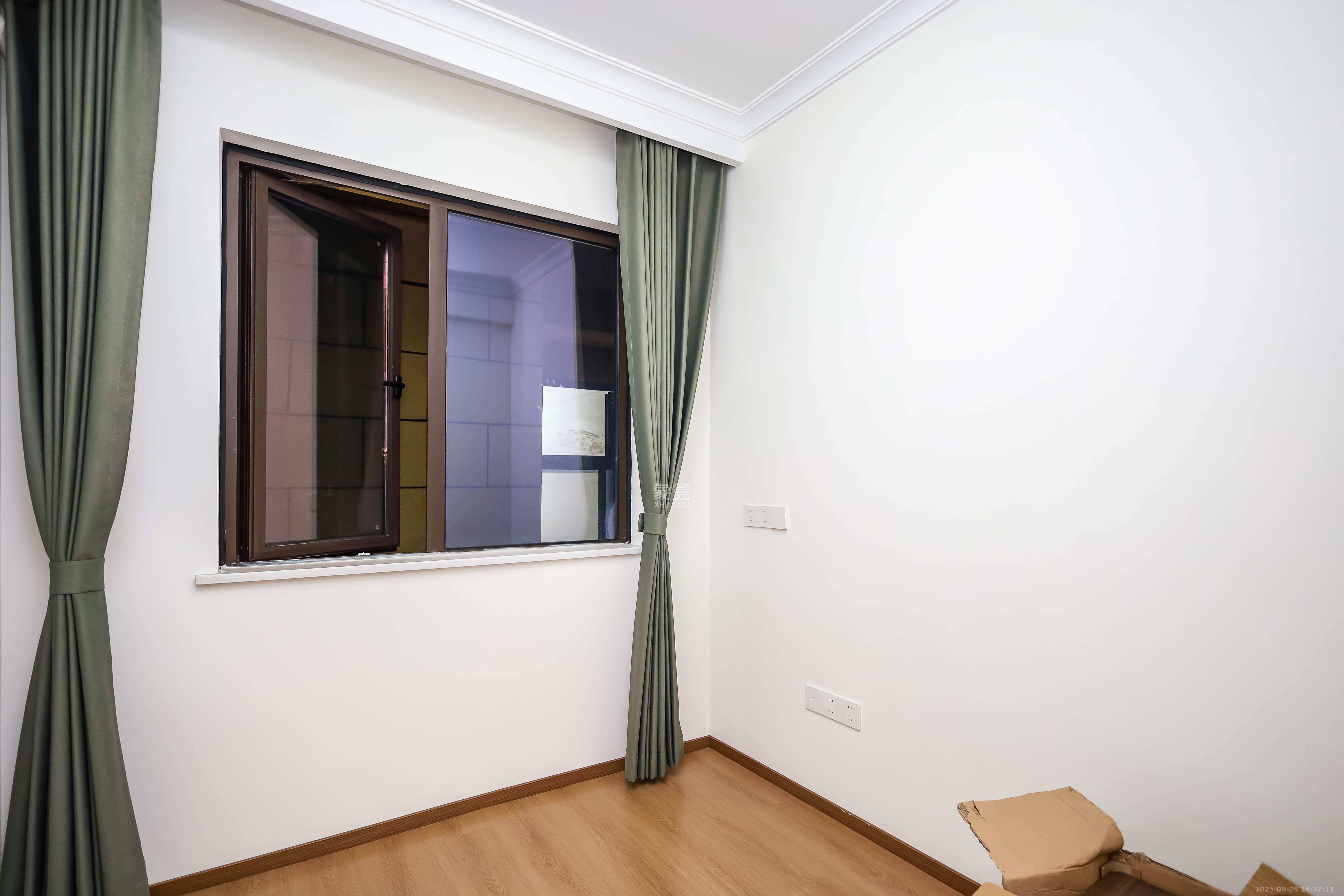 奥克斯缔壹城  3室2厅1卫    119.0万卧室