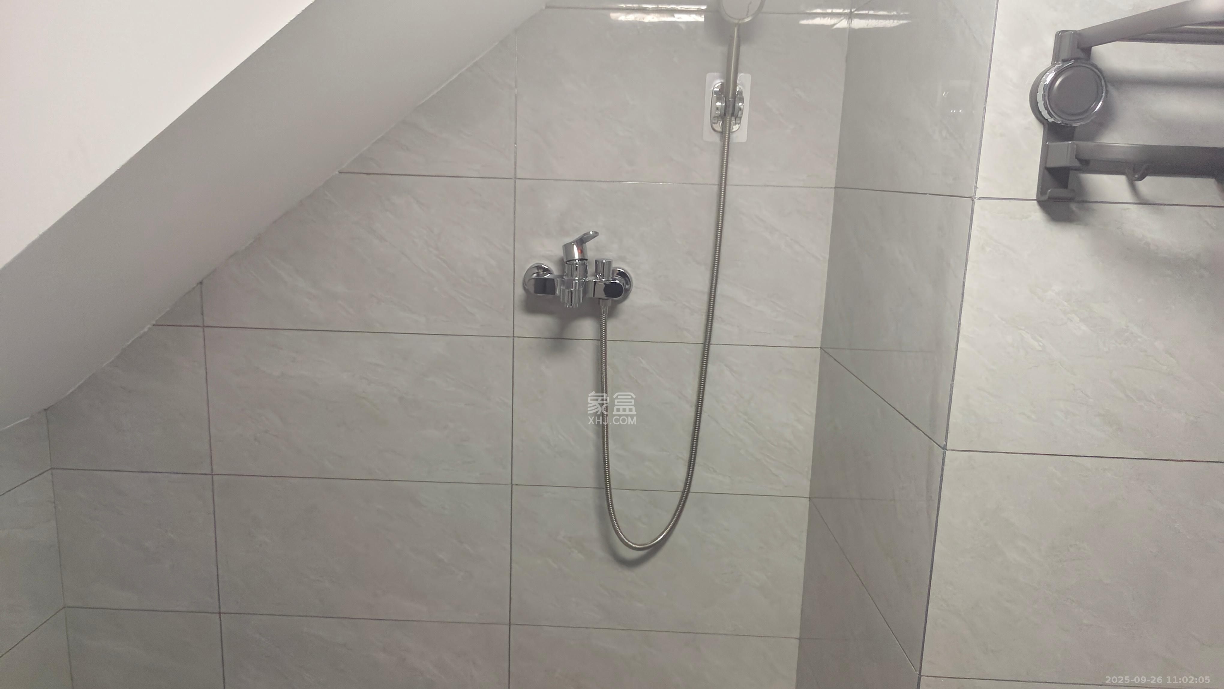 正荣梅溪紫阙台  2室1厅1卫    2200.0元/月室内图