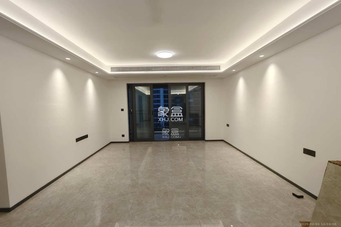 德奥上河城章 4室2厅2卫 3900.0元/月 德奥上河城章 4室2厅2卫 3900.0元/月室内图