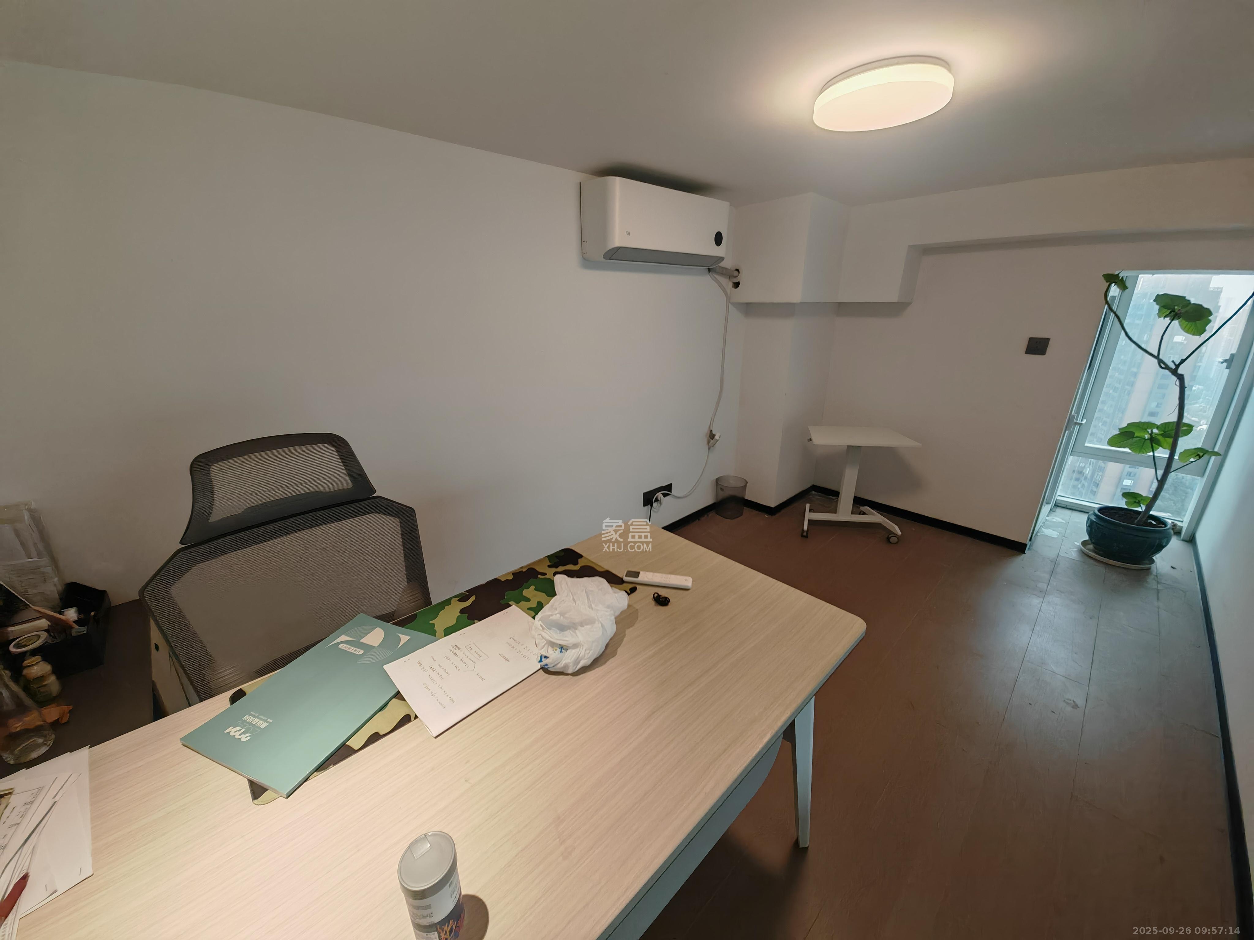 京武浪琴山三期(京武中心) 3室1厅1卫 14000.0元/月 京武浪琴山三期(京武中心) 3室1厅1卫 14000.0元/月室内图