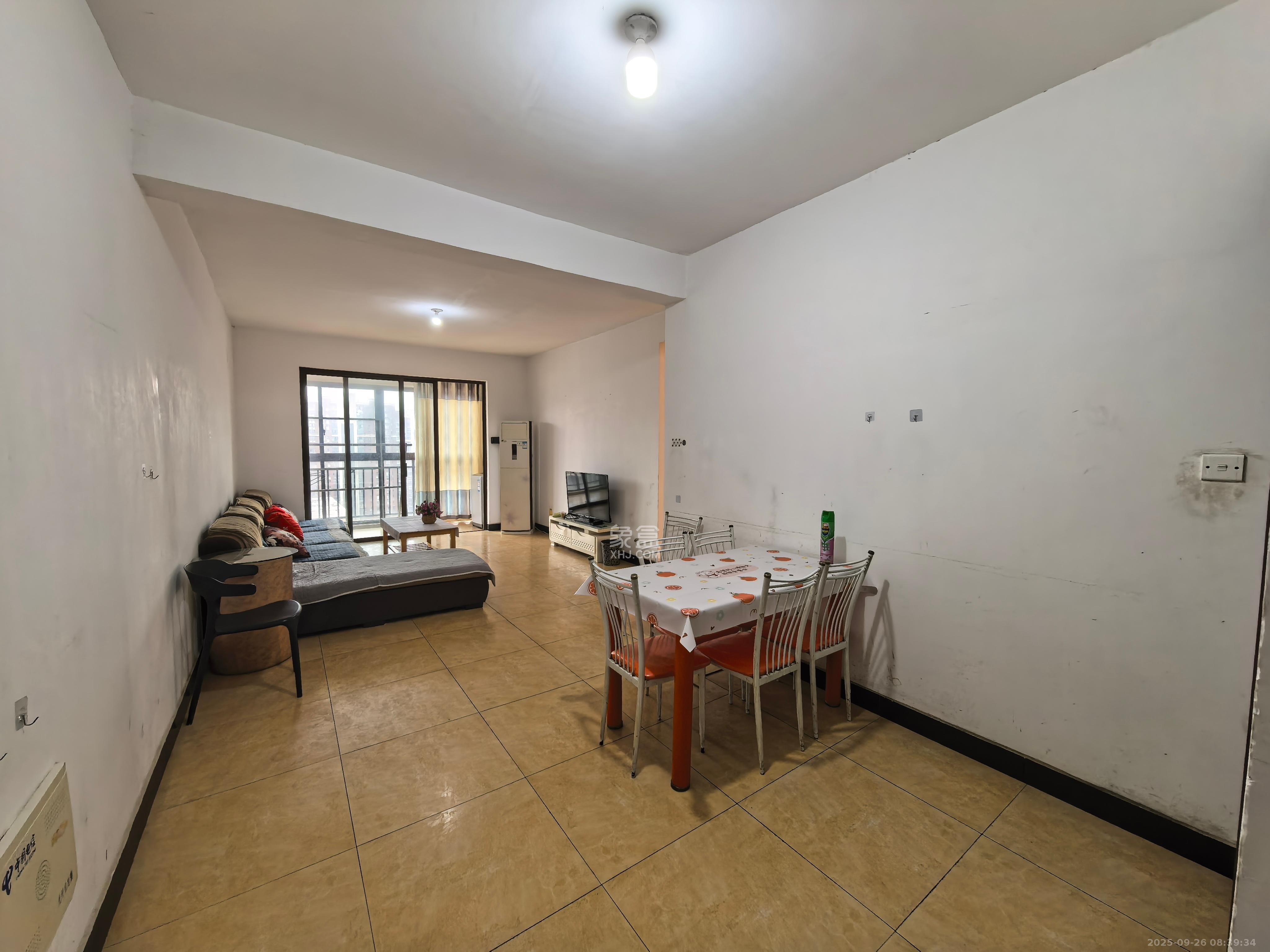 水岸世景 1室2厅1卫 1600.0元/月 水岸世景 1室2厅1卫 1600.0元/月室内图