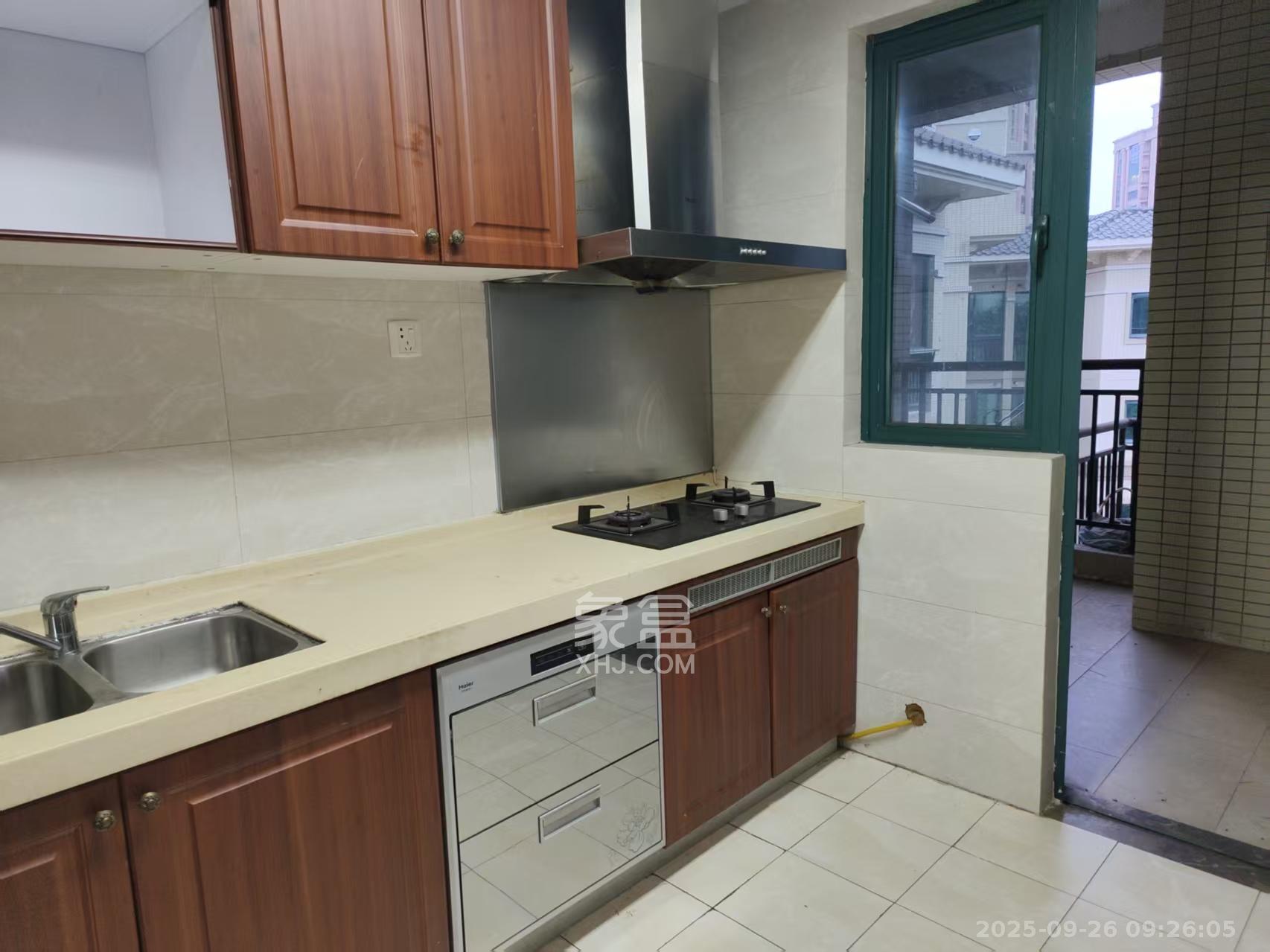 恒大城 3室2厅2卫 2000.0元/月 恒大城 3室2厅2卫 2000.0元/月室内图