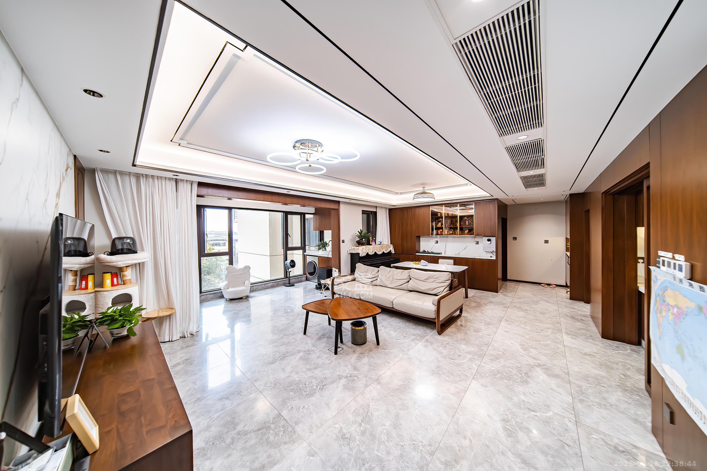 蓝光雍锦半岛  4室2厅2卫    180.0万 蓝光雍锦半岛  4室2厅2卫    180.0万