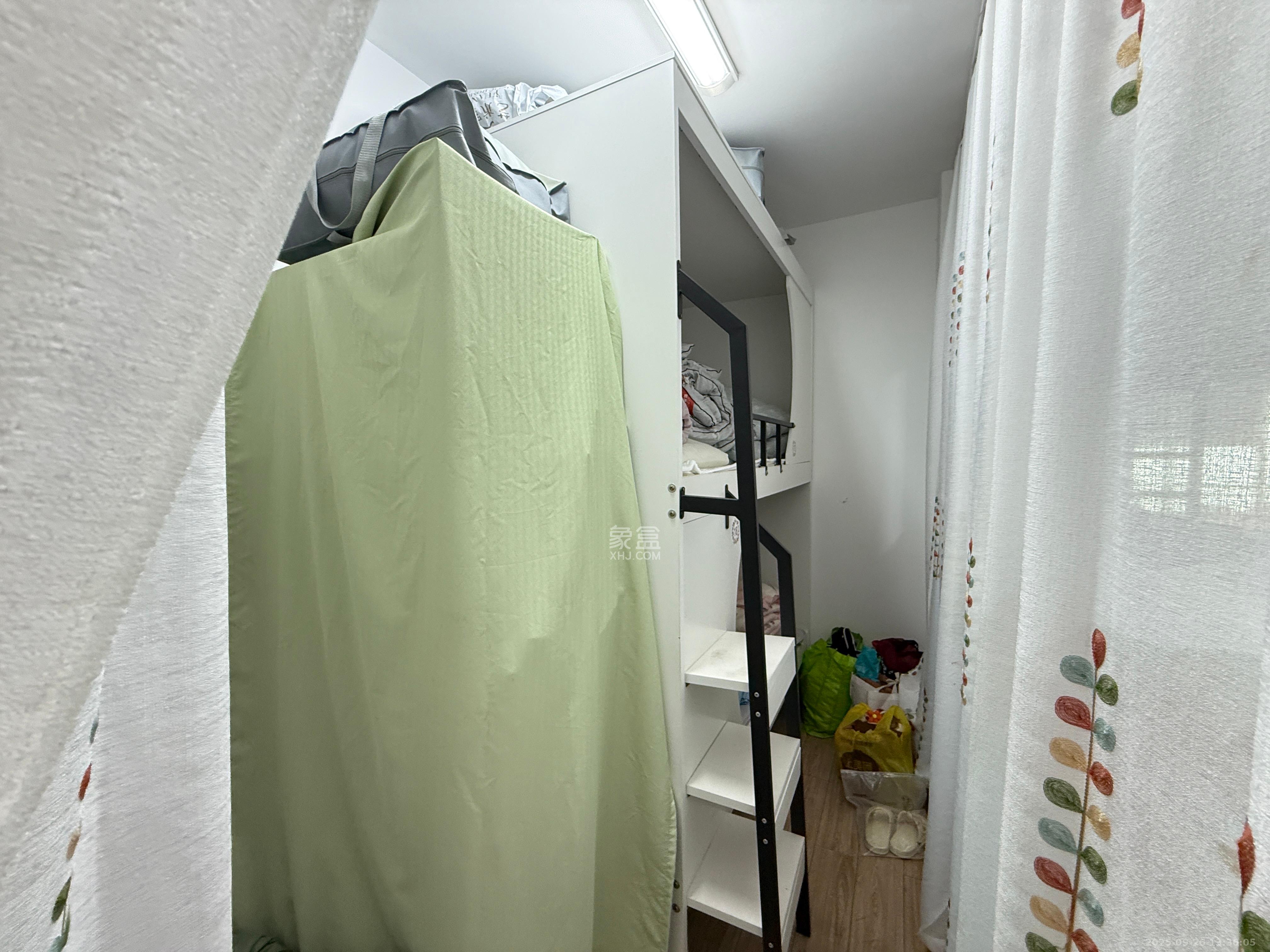 佳天国际新城  1室2厅1卫   3200.00元/月室内图