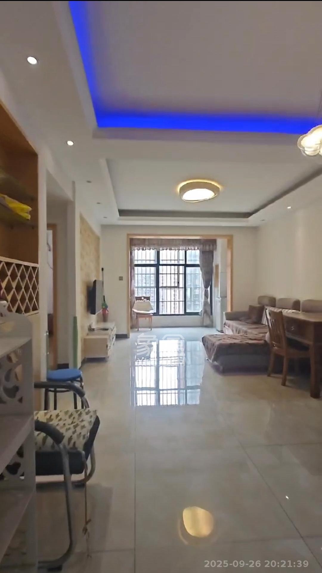 东方航标  2室2厅1卫    1600.0元/月室内图