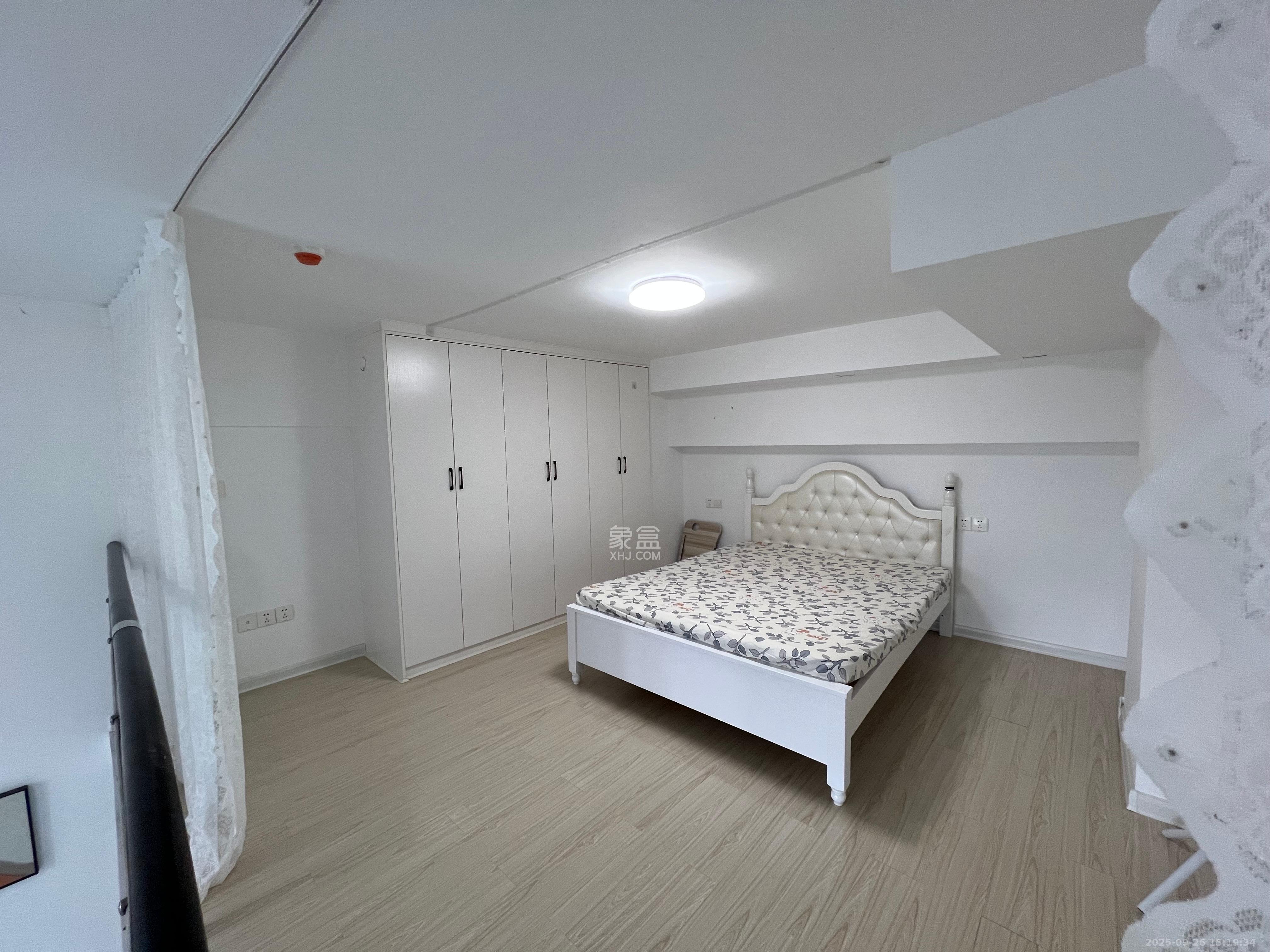 荣盛花语书苑 1室1厅1卫 1800.0元/月 荣盛花语书苑 1室1厅1卫 1800.0元/月室内图