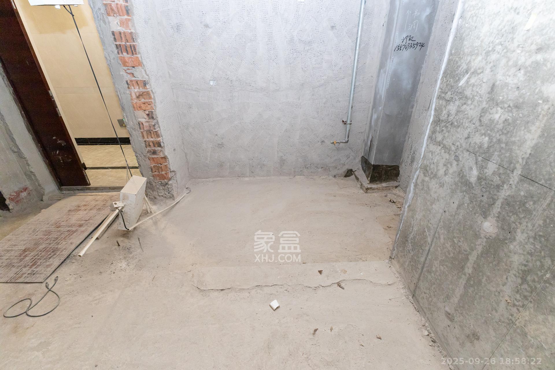 润和湘江天地C区 4室2厅2卫 135.0万 润和湘江天地C区 4室2厅2卫 135.0万厨房