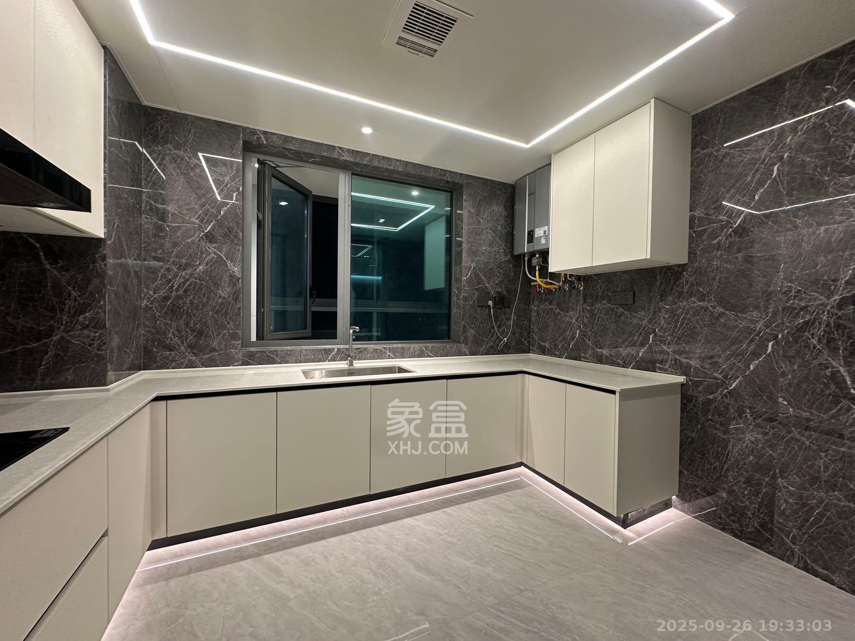 招商蛇口滨江境 4室2厅3卫 13000.0元/月 招商蛇口滨江境 4室2厅3卫 13000.0元/月室内图