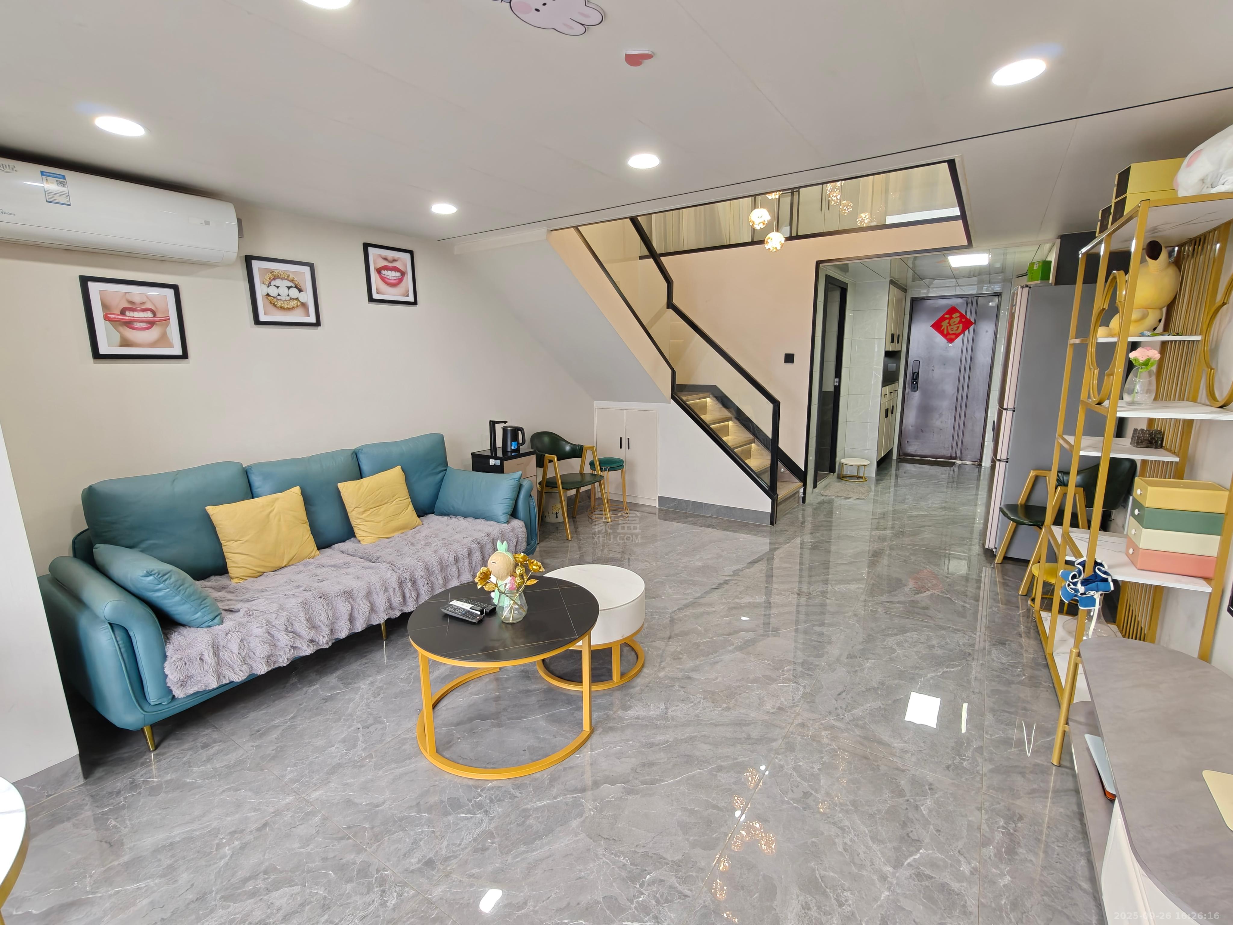 朗廷览江 1室0厅0卫 2500.0元/月 朗廷览江 1室0厅0卫 2500.0元/月室内图