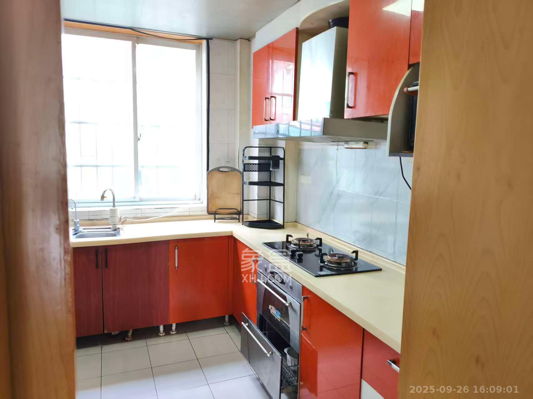 咸嘉新村西子园 3室2厅2卫 2200.0元/月 咸嘉新村西子园 3室2厅2卫 2200.0元/月室内图