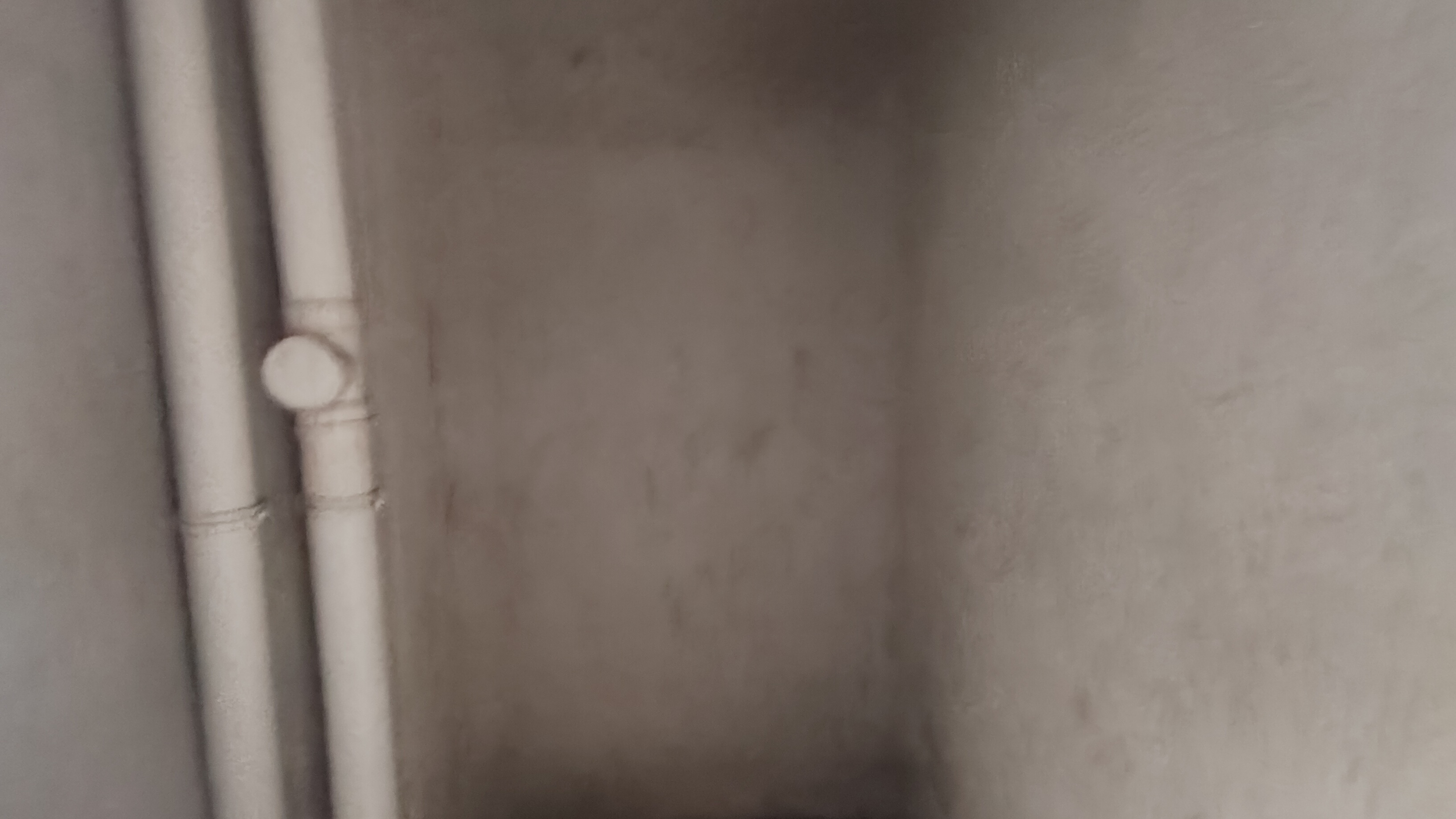 千里红小区（京明时代广场）  1室1厅1卫    22.5万客厅