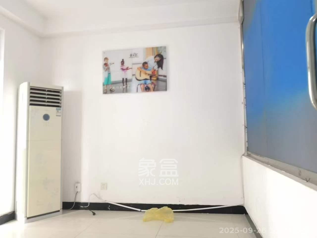 人瑞潇湘国际 1室1厅1卫 1800.0元/月 人瑞潇湘国际 1室1厅1卫 1800.0元/月室内图