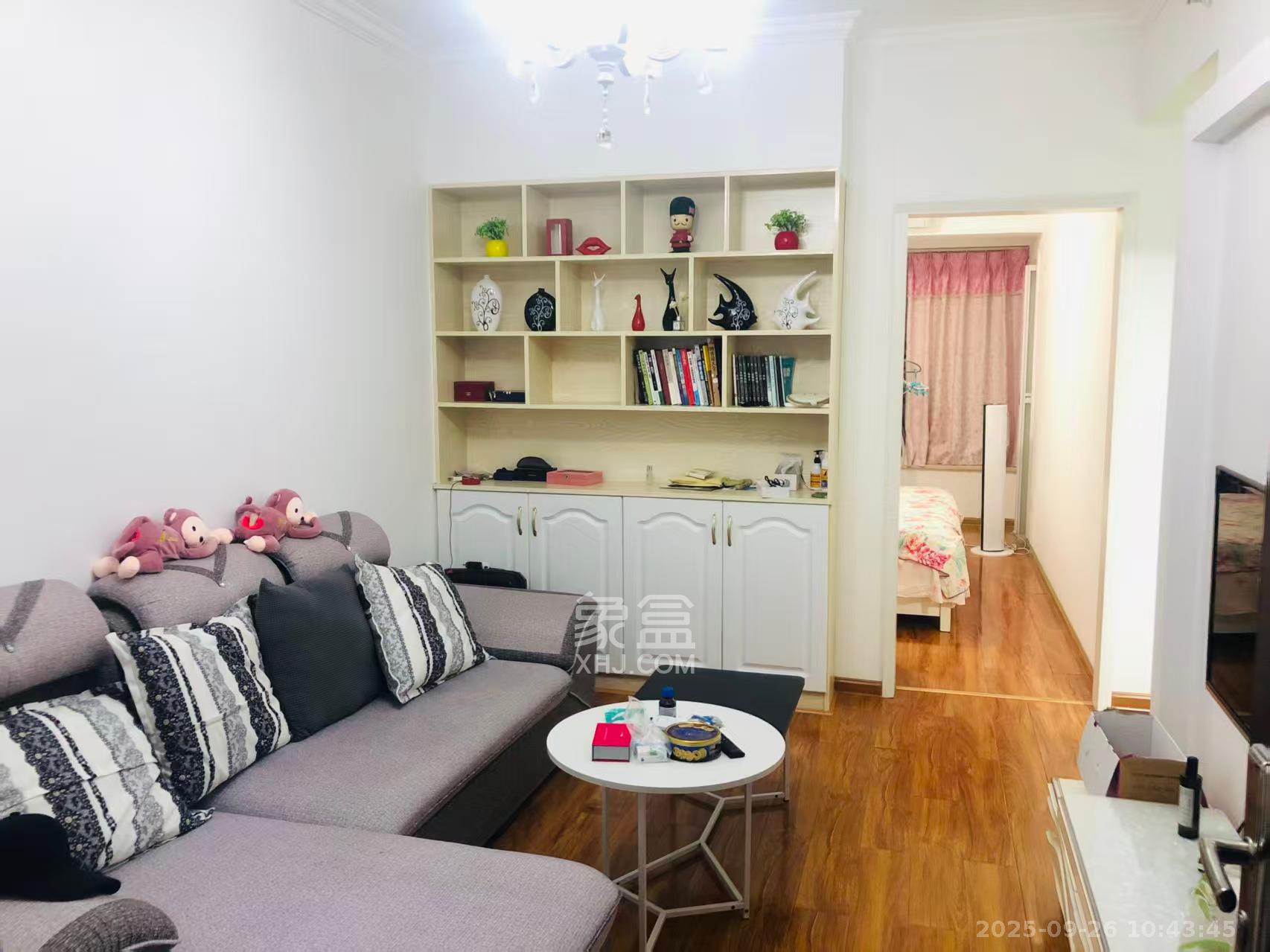 北辰三角洲E3区  1室1厅1卫    2200.0元/月室内图