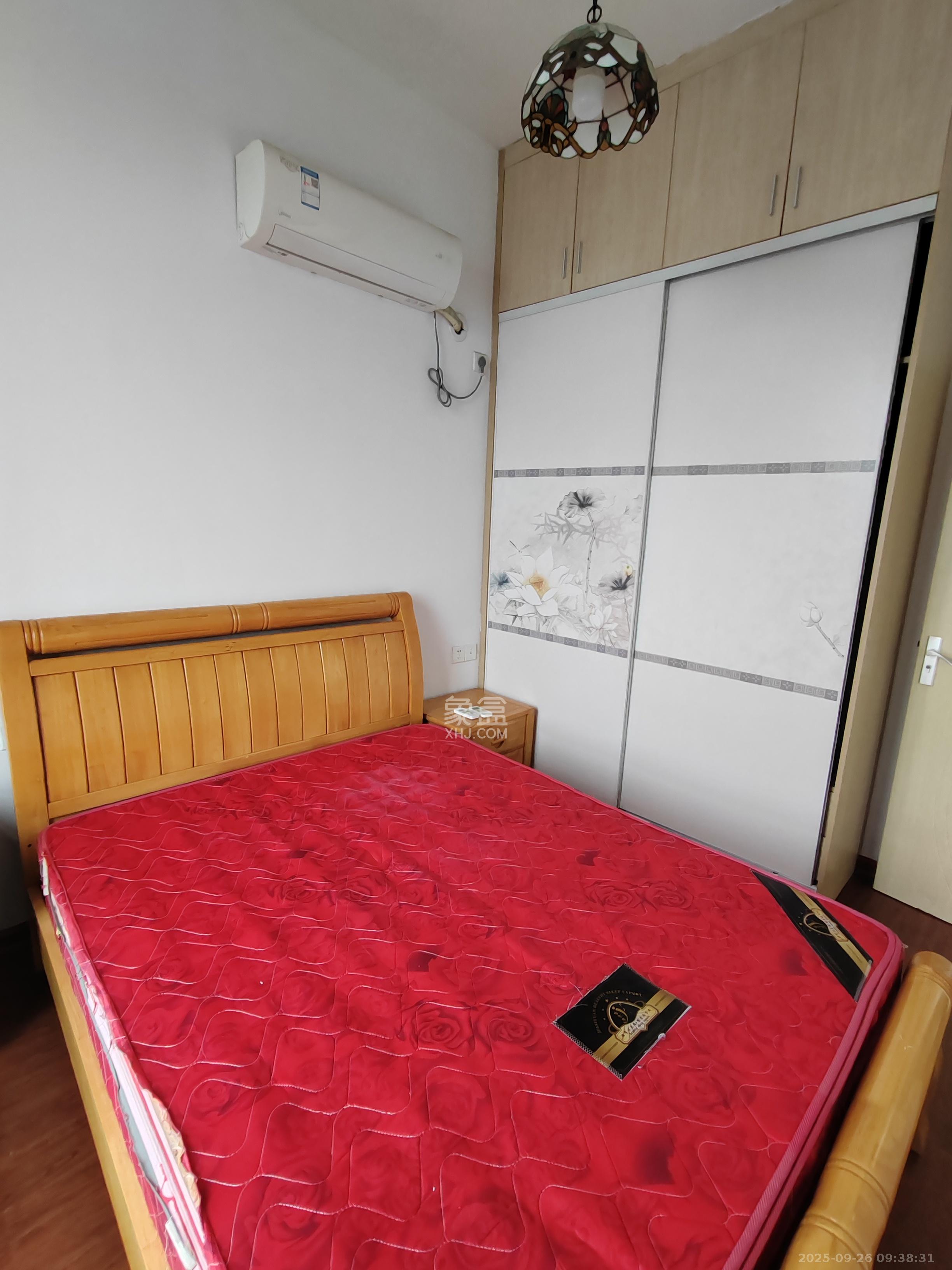 中天广场 1室1厅1卫 2200.0元/月 中天广场 1室1厅1卫 2200.0元/月室内图