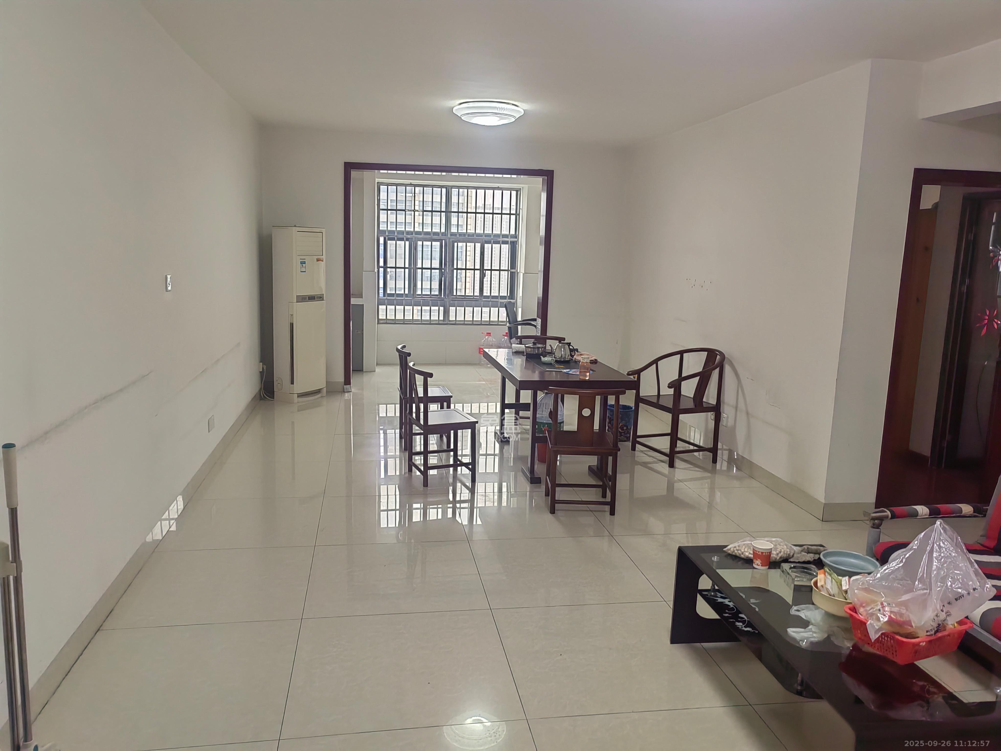 香雨一品 1室2厅2卫 1800.0元/月 香雨一品 1室2厅2卫 1800.0元/月室内图