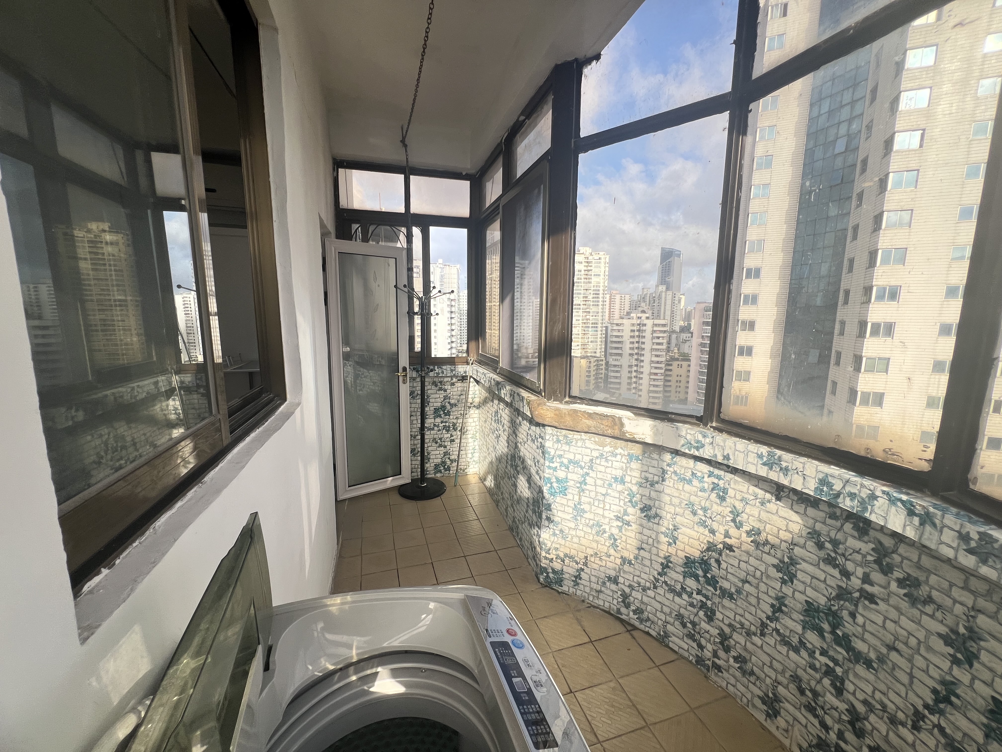 华昌大厦 1室1厅1卫 1500.0元/月 华昌大厦 1室1厅1卫 1500.0元/月室内图