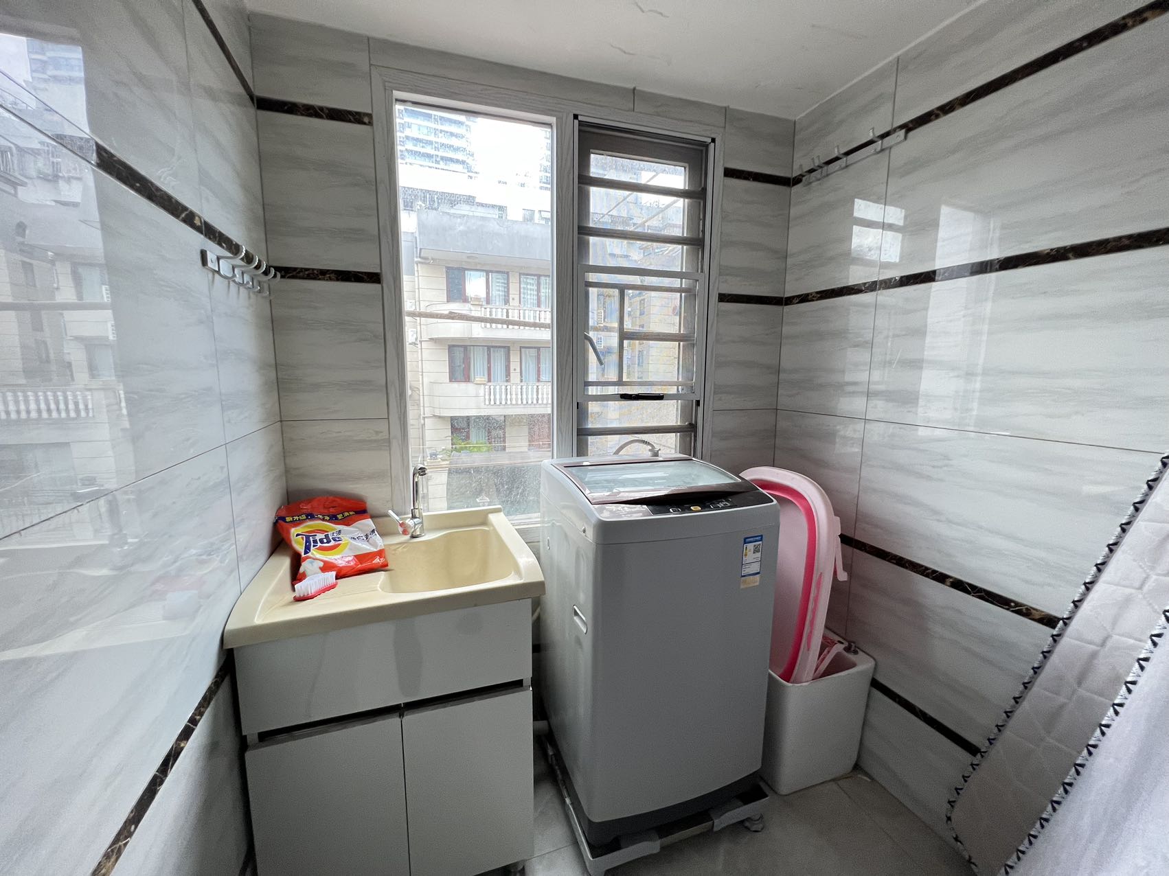 滨景花园 5室2厅5卫 8000.0元/月 滨景花园 5室2厅5卫 8000.0元/月室内图