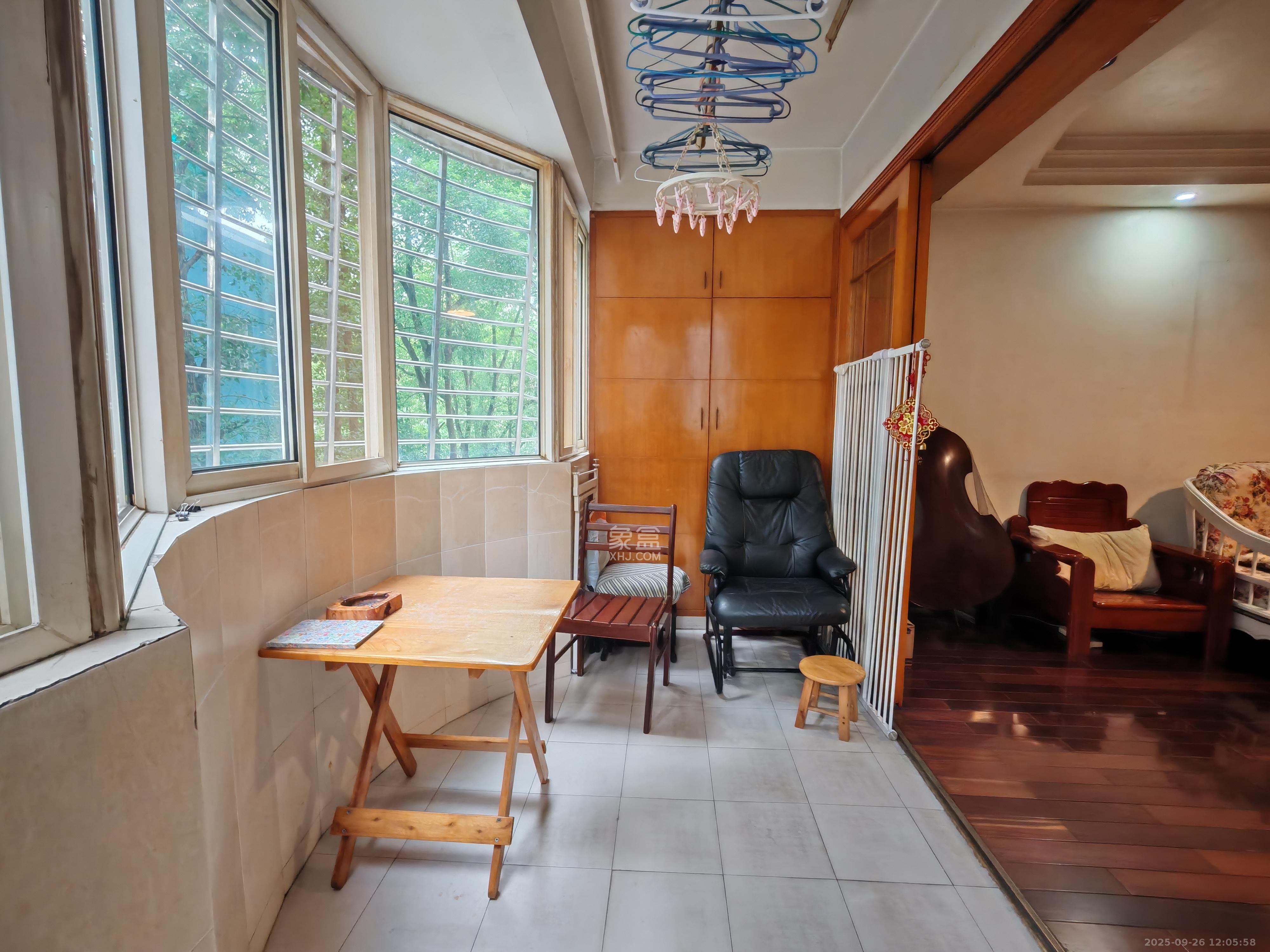 德政园 3室2厅1卫 2200.0元/月 德政园 3室2厅1卫 2200.0元/月室内图