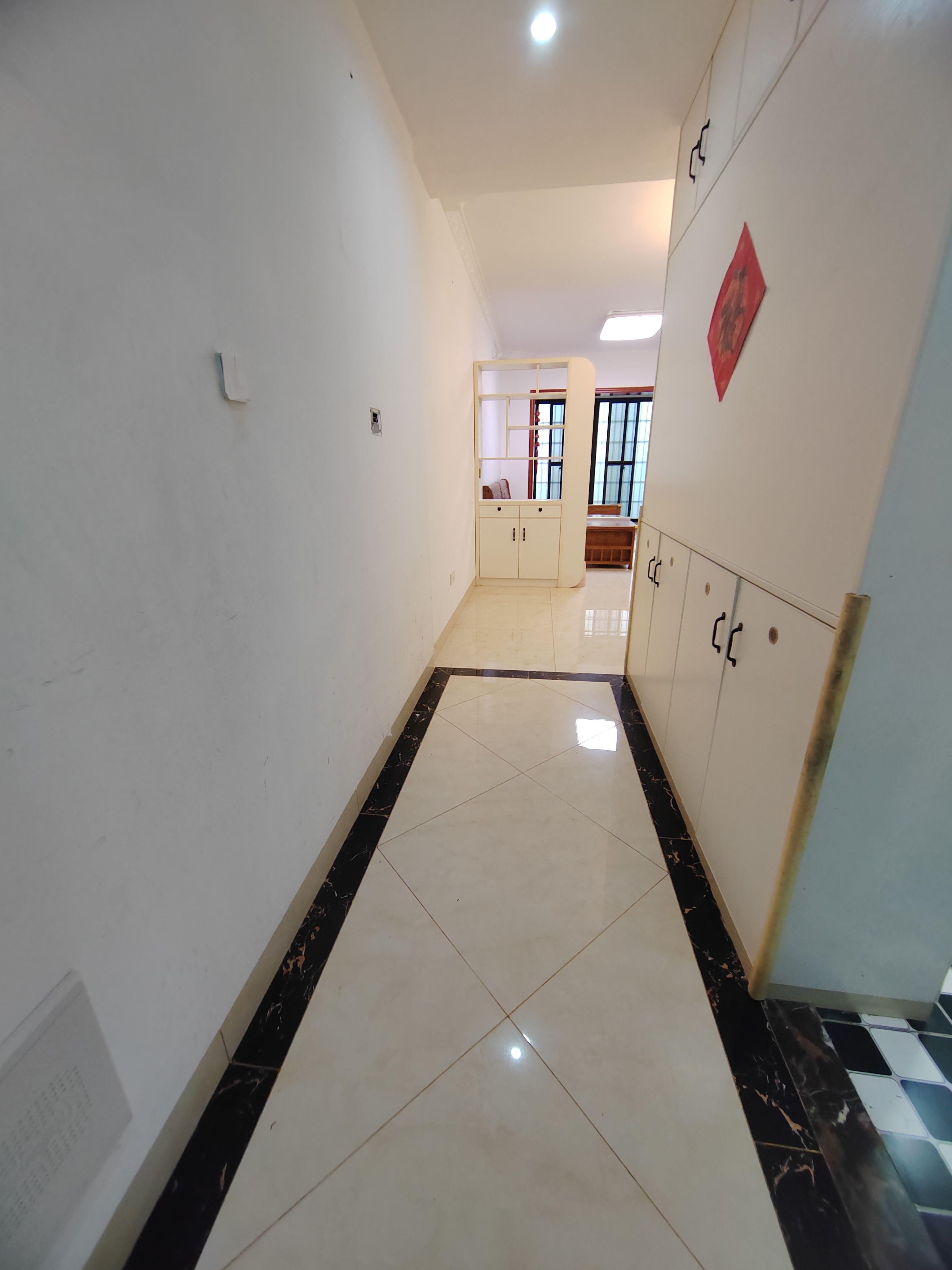 蓝海瑞园  2室2厅1卫    95.0万客厅