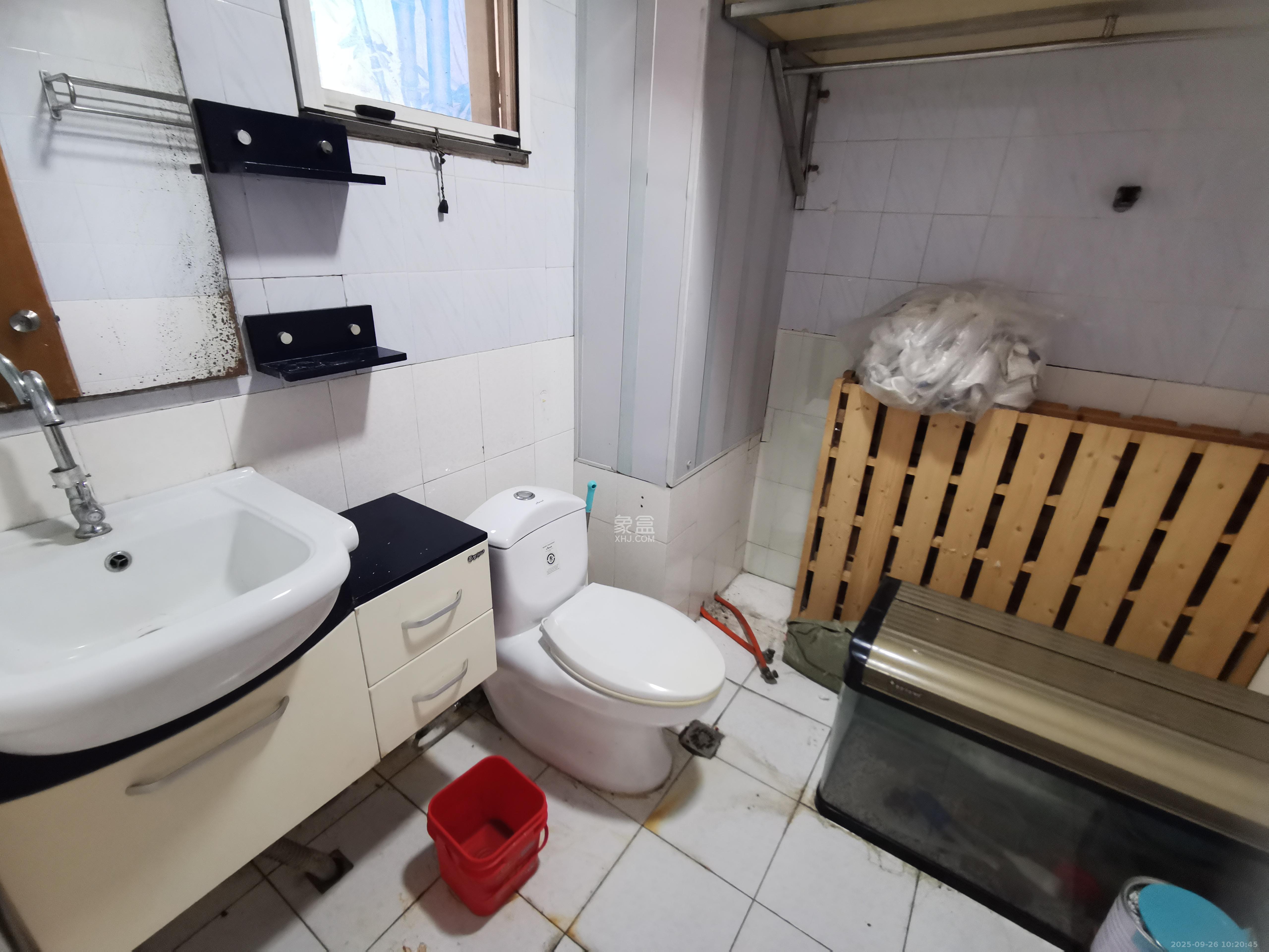 市政府小区（凤凰台巷66号）  3室2厅1卫    2900.0元/月室内图