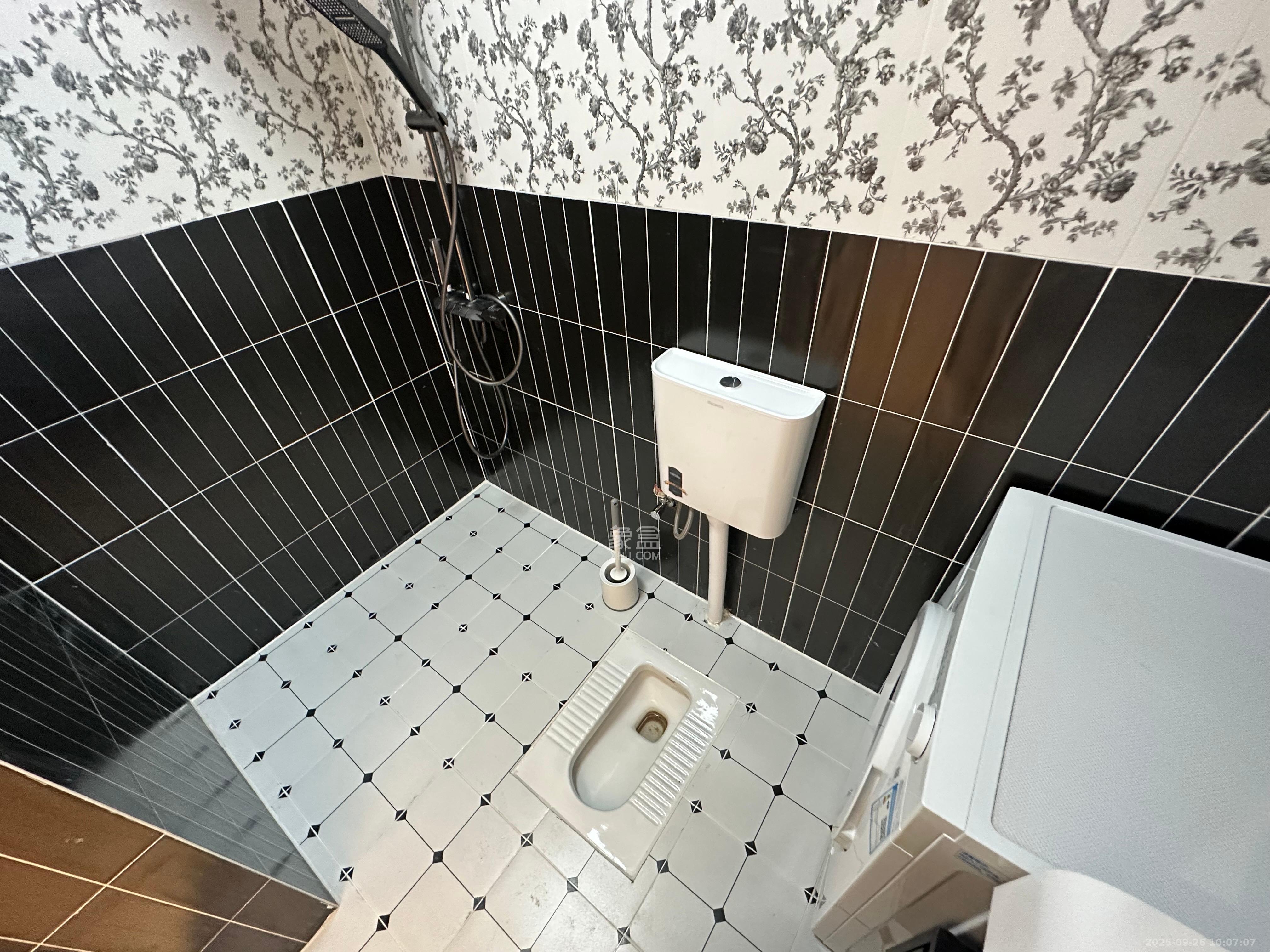 华润置地中心  1室1厅1卫    2700.0元/月室内图