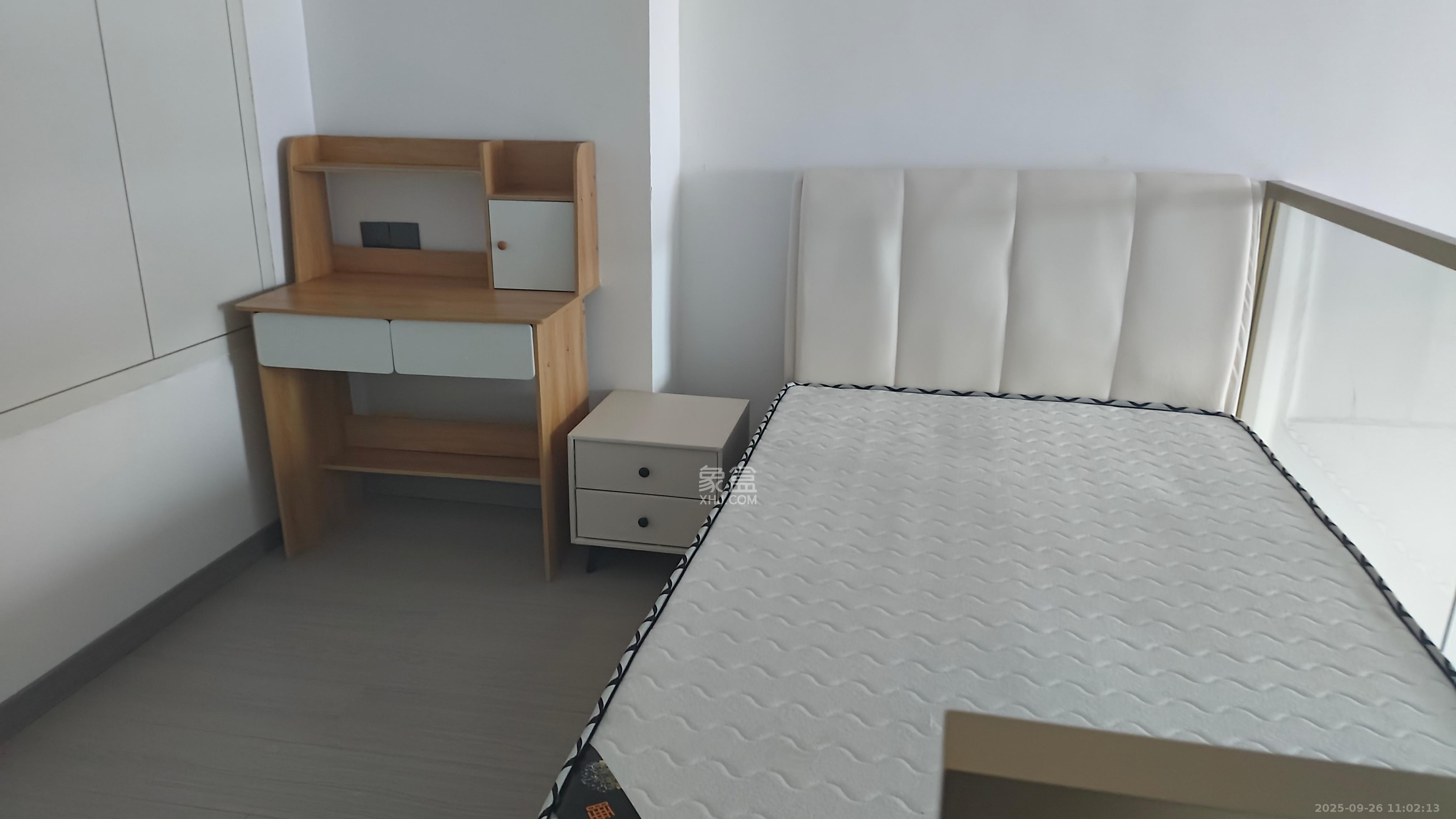 正荣梅溪紫阙台  2室1厅1卫    2200.0元/月室内图